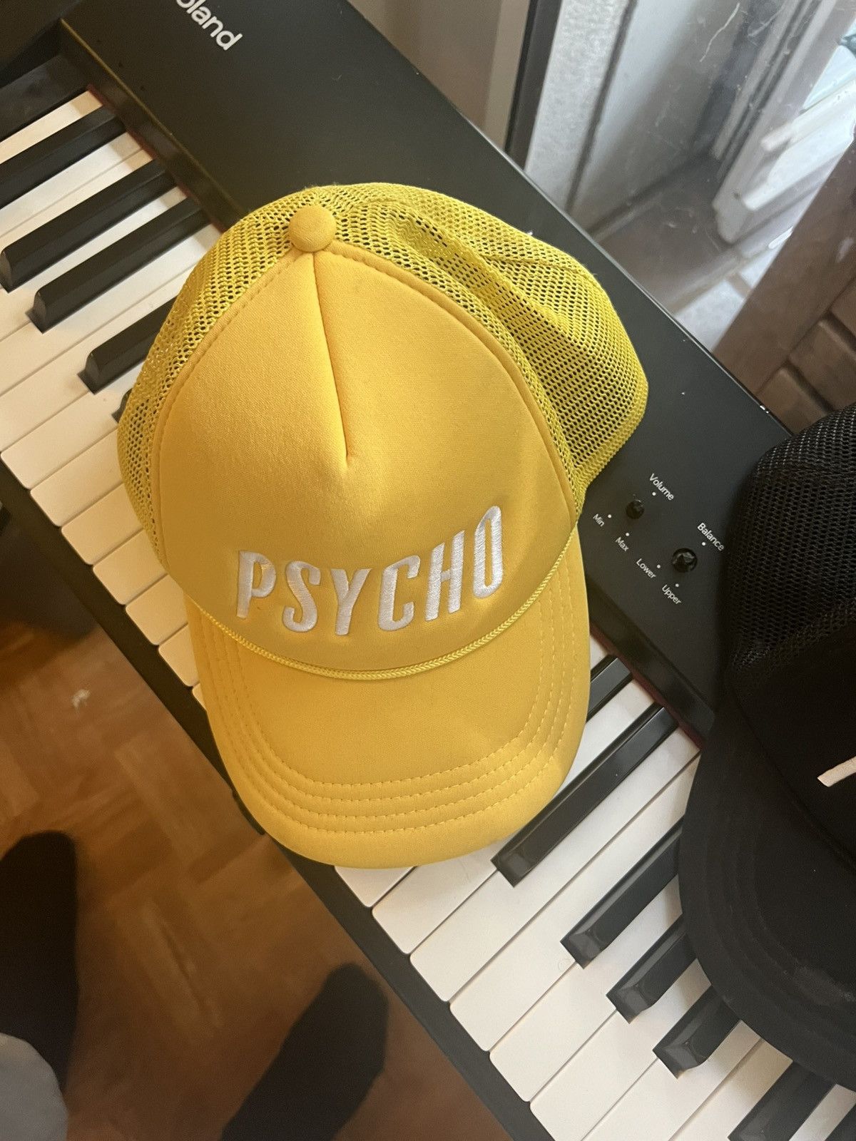 Other Santan Dave Psycho Cap in Yellow Size ONE SIZE - 2 Thumbnail