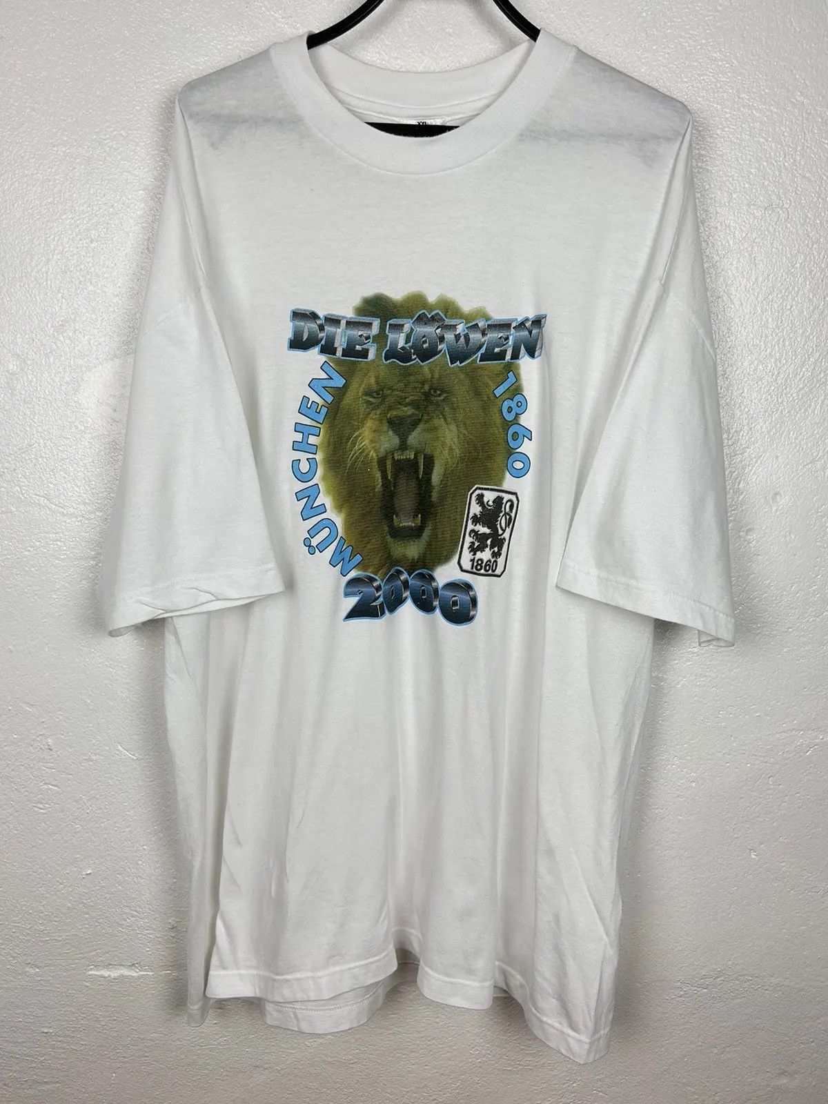 Vintage Vintage Munchen Munich Lions Football Team 2000 T-Shirt Size US XXL / EU 58 / 5 - 1 Thumbnail