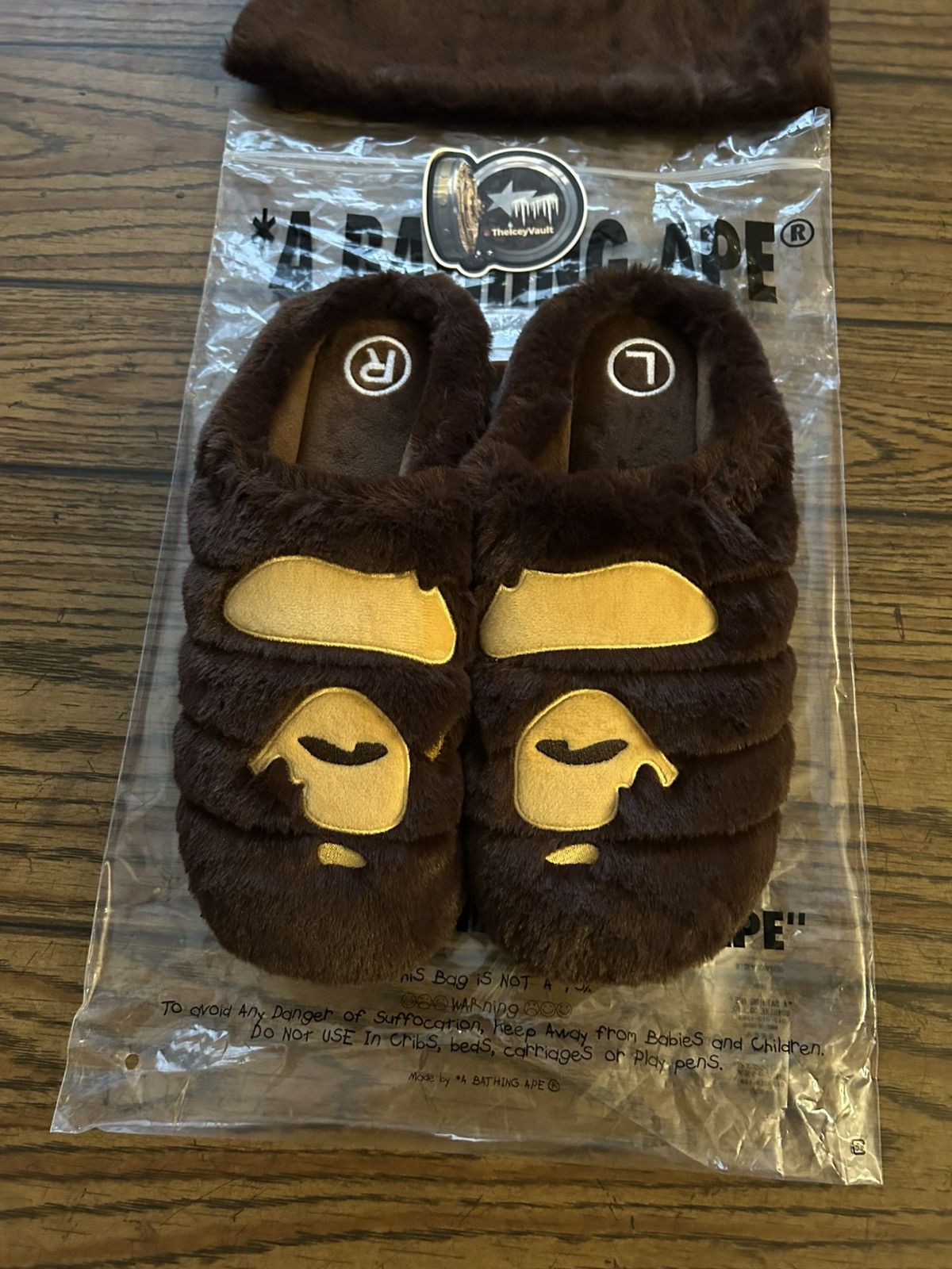 XL】 A BATHING APE x SUBU Head Brown（A BATHING APE x SUBU Head  