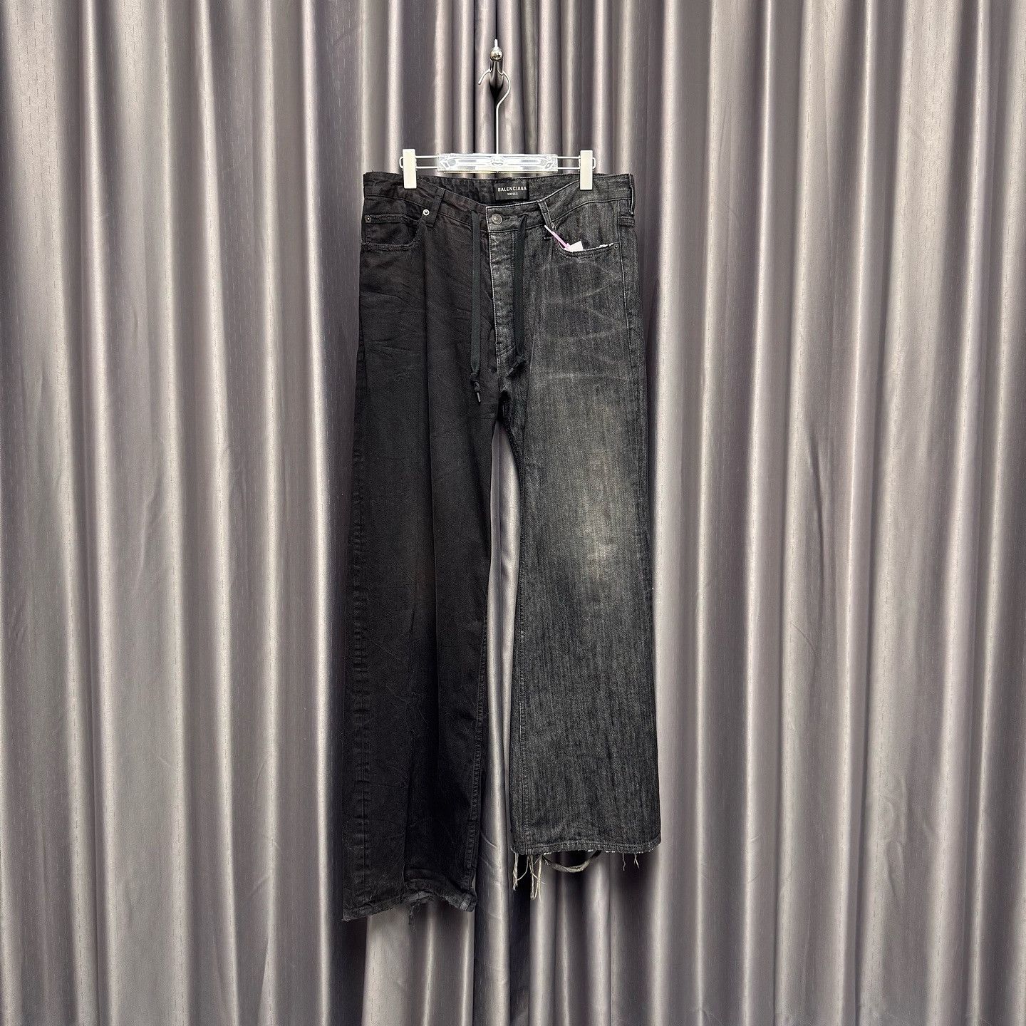 Balenciaga Balenciaga Two-Tone Denim Jeans Size M Size US 32 / EU 48 - 1 Thumbnail