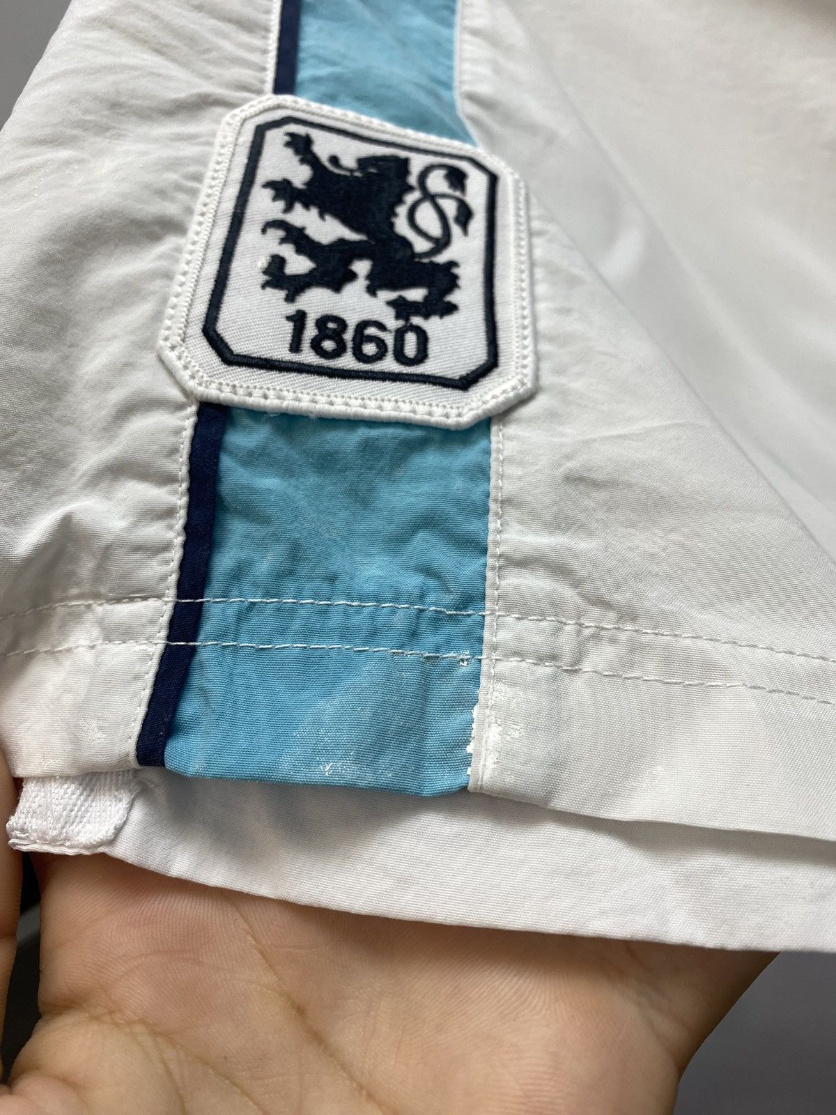 Nike × Vintage 1860 Munich Munchen 1997 1998 Homme Soccer Shorts Size US 32 / EU 48 - 8 Thumbnail