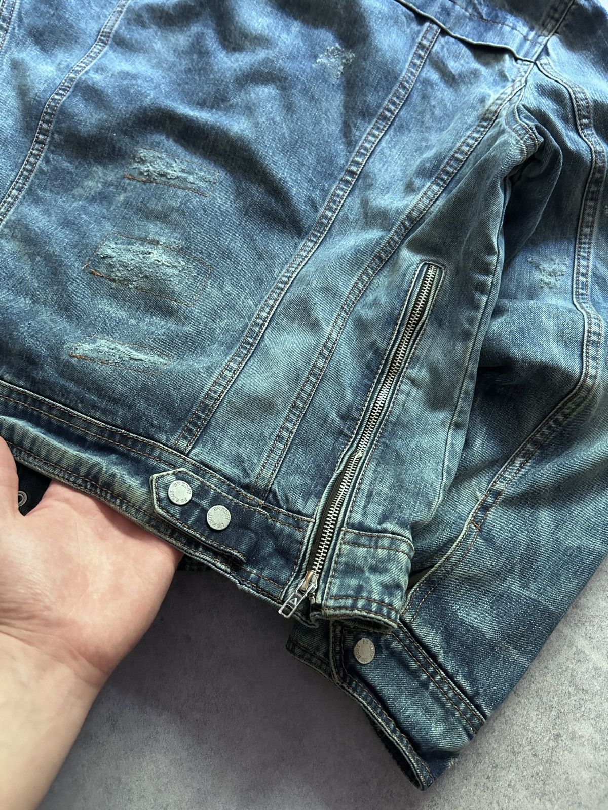 BE EDGY Be Edgy Denim distressed sherpa jacket mens rare size L Size US L / EU 52-54 / 3 - 8 Thumbnail