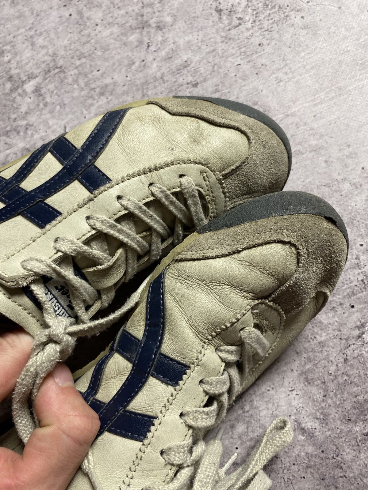 Asics Asics Onitsuka Tiger Vintage Sneakers Size US 6 / EU 39 - 15 Thumbnail