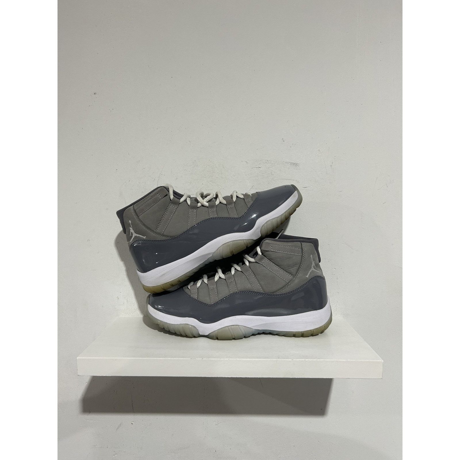Nike JORDAN 11 RETRO COOL GREY SIZE 10 PREOWNED Size US 10 / EU 43 - 1 Thumbnail