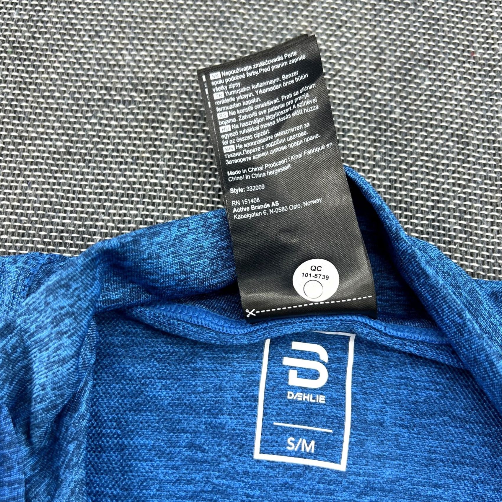 Layer 8 Bjorn Daehlie Mens Ski Top 1/4 Zip Base Layer Shirt Blue Sparebank XC M Softshell Thermal Quick Dry Athletic Shirt Mens Size US M / EU 48-50 / 2 - 5 Thumbnail