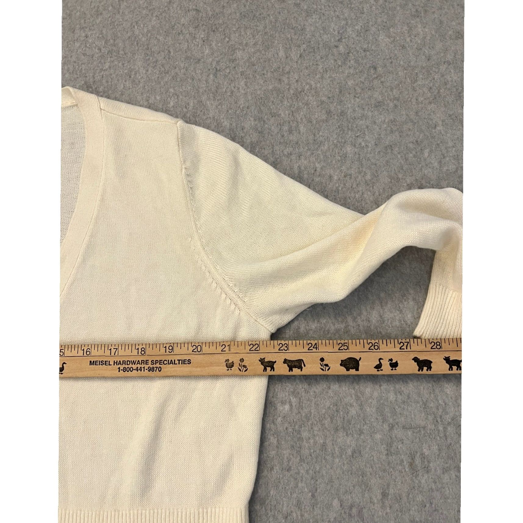 Ann Taylor Ann Taylor Cardigan Women's XL White Wool Blend V Neck Button Down Sweater Size XL / US 12-14 / IT 48-50 - 6 Thumbnail