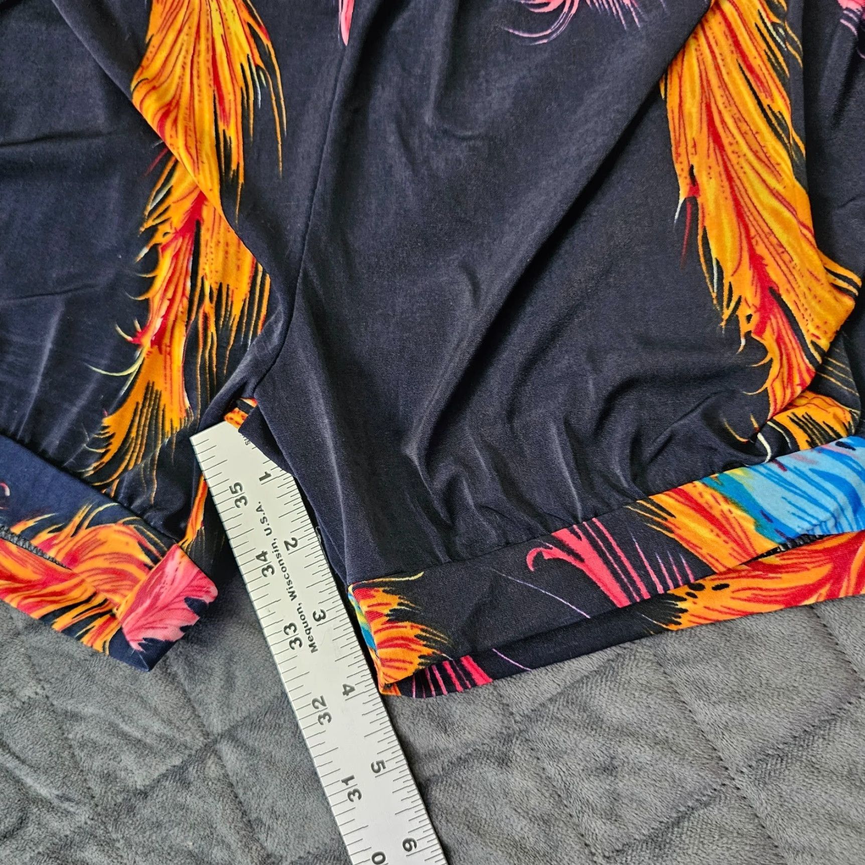 Vintage Julia Women’s Geometric Silk Bermuda Shorts L Green Casual Stretch Party Size 36" / US 14 / IT 50 - 6 Thumbnail