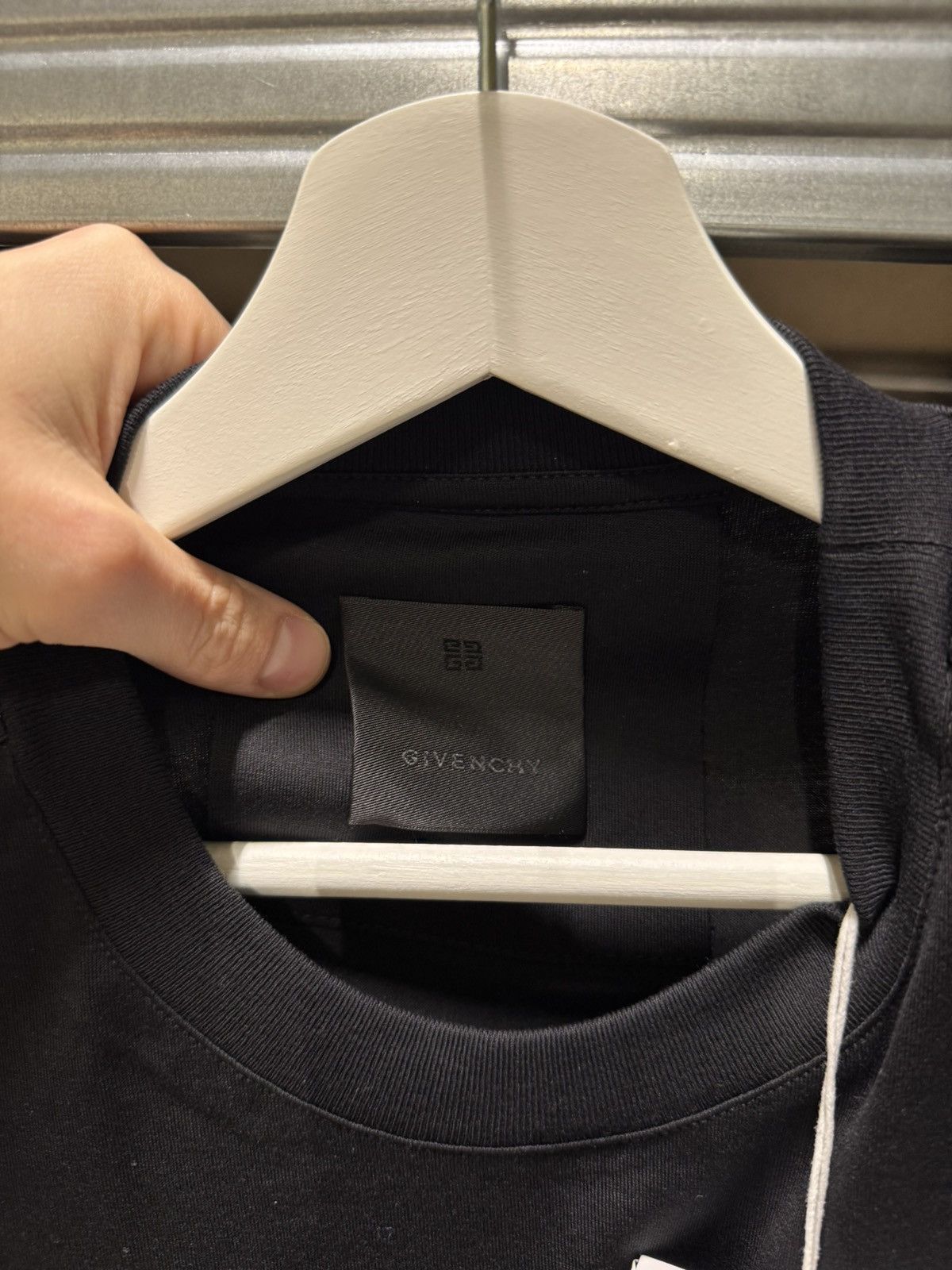 Givenchy Givenchy Embroidery Shoulder Logo T-Shirt NEW 650$ Size US S / EU 44-46 / 1 - 5 Thumbnail