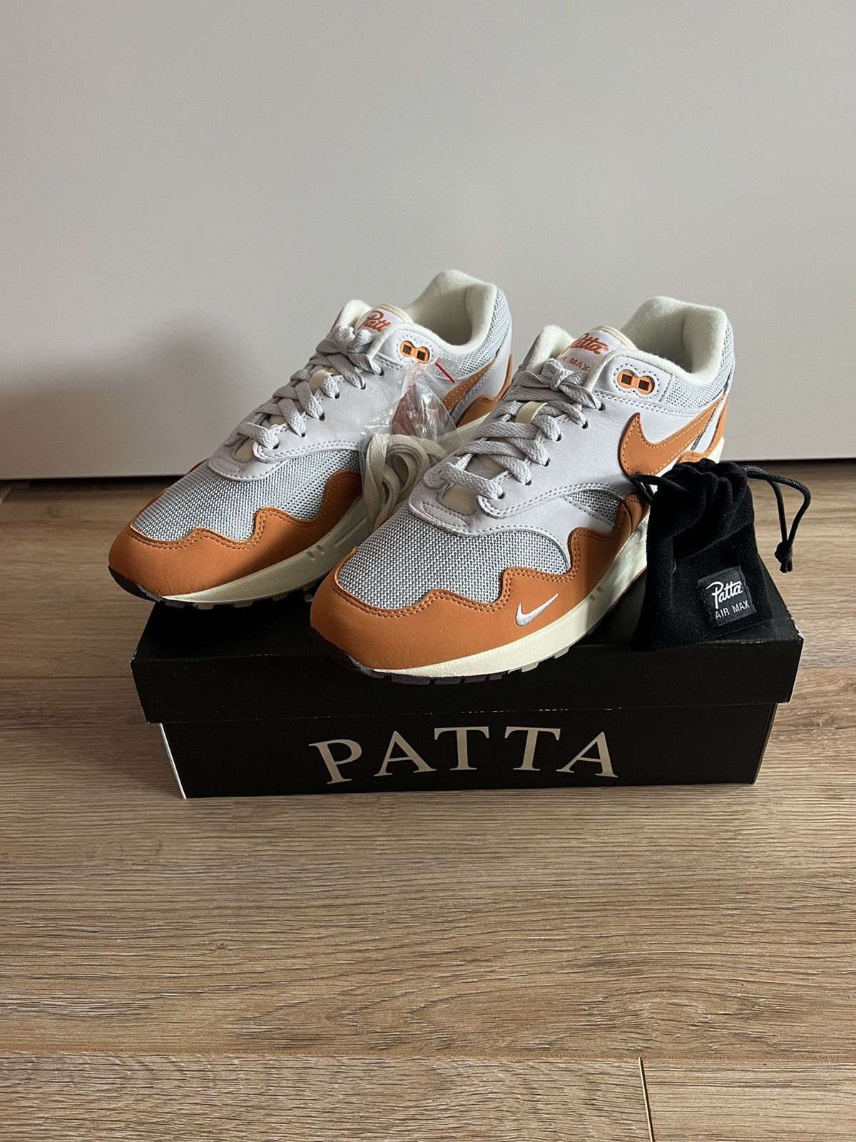 Nike × Patta PATTA NIKE AIR MAX 1 METALIC SILVER/MONARCH WITH BRACELET Size US 9 / EU 42 - 1 Thumbnail