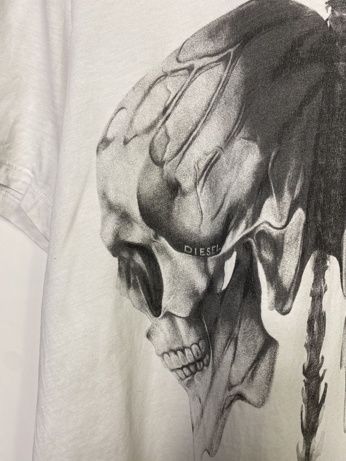 Diesel 🔥Vintage Diesel Butterfly Skull Print T-shirt Tee Size US M / EU 48-50 / 2 - 6 Thumbnail