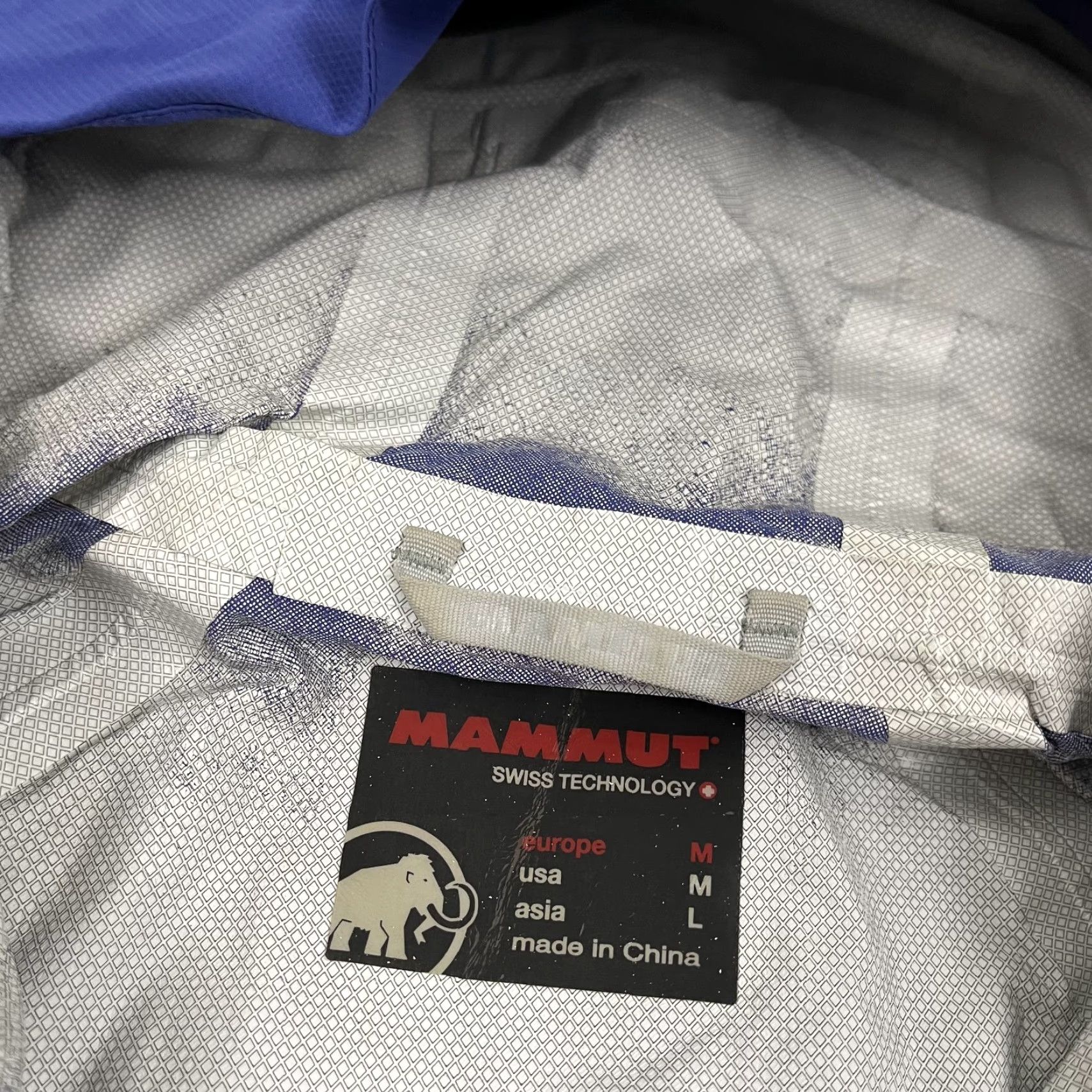 Mammut Mammut Jacket Womens Medium Blue Drytech Premium Rain Shell Coat Hiking Hooded Jacket Size M / US 6-8 / IT 42-44 - 2 Thumbnail