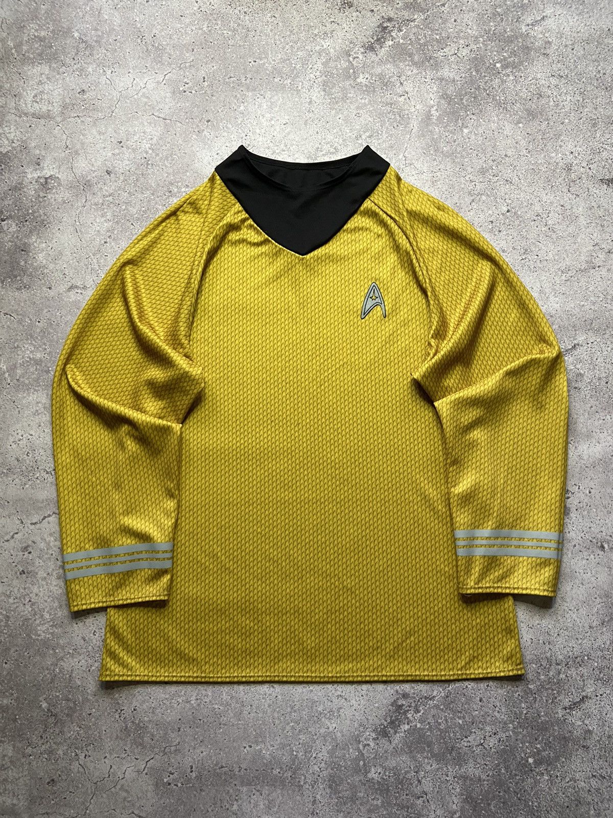 Vintage Vintage Star Trek “Captain Kirk” Jersey Made In USA Size US XL / EU 56 / 4 - 2 Thumbnail