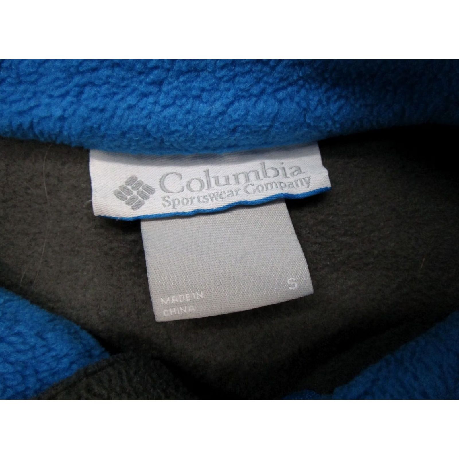 Vintage Columbia Mens Full Zip Fleece Jacket Gray Blue Size S Outdoors Hiking Regular Zip Jacket Mens Size US S / EU 44-46 / 1 - 2 Thumbnail