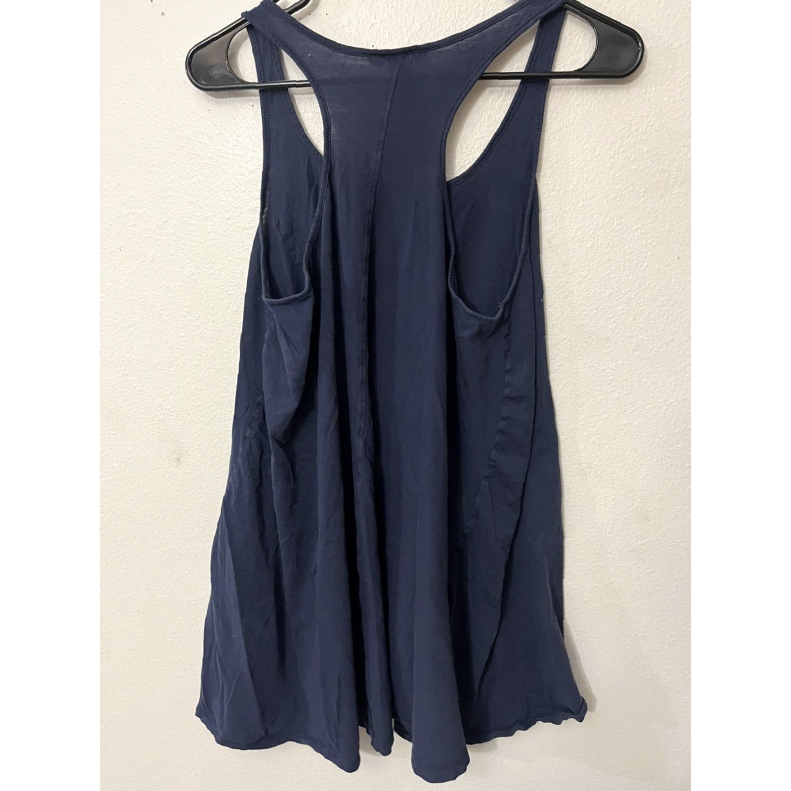 H&M H&M Solid Blue Tank Top Women Medium Regular Size M / US 6-8 / IT 42-44 - 2 Thumbnail