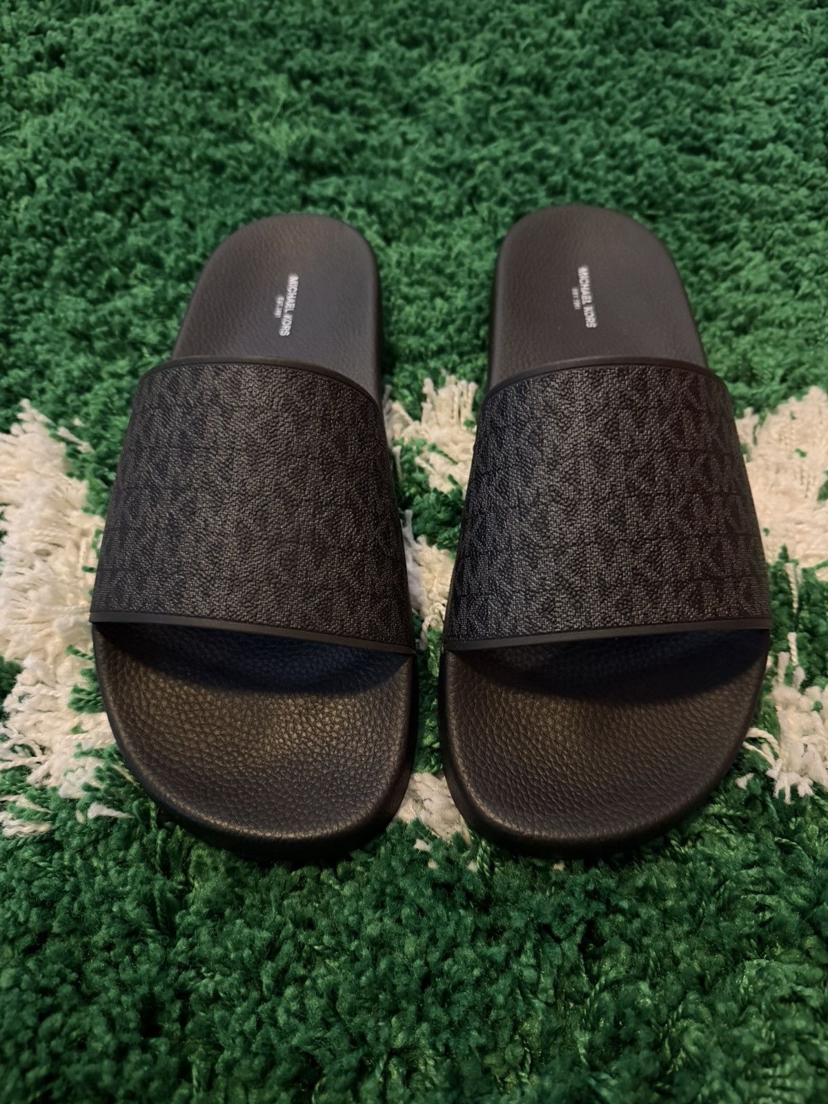 Michael Kors MK Monogram Logo Slide Sandals 11 Size US 11 / EU 44 - 2 Thumbnail