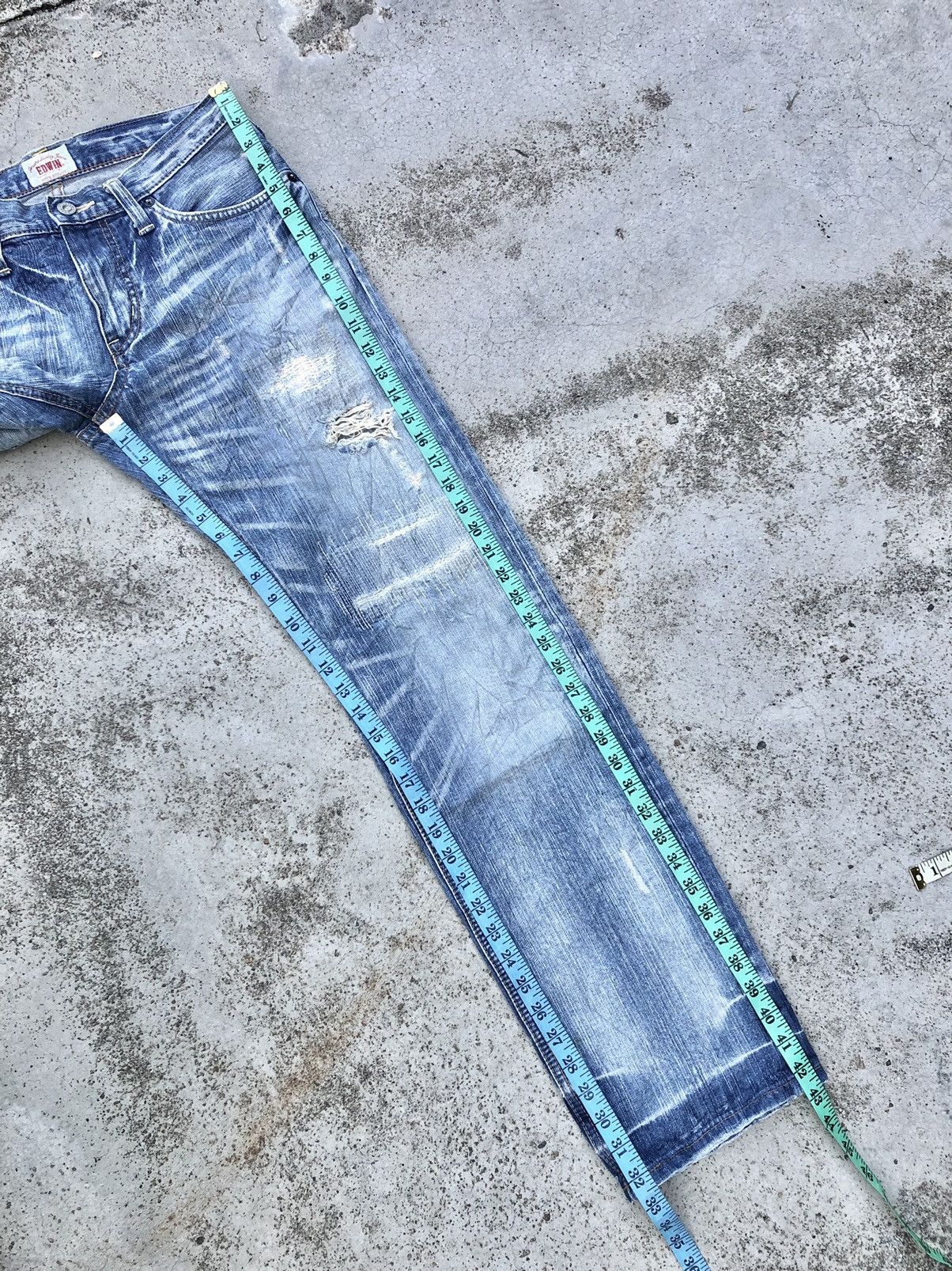 Edwin VINTAGE EDWIN BORO DISTRESSED DENIM Size US 31 - 12 Thumbnail
