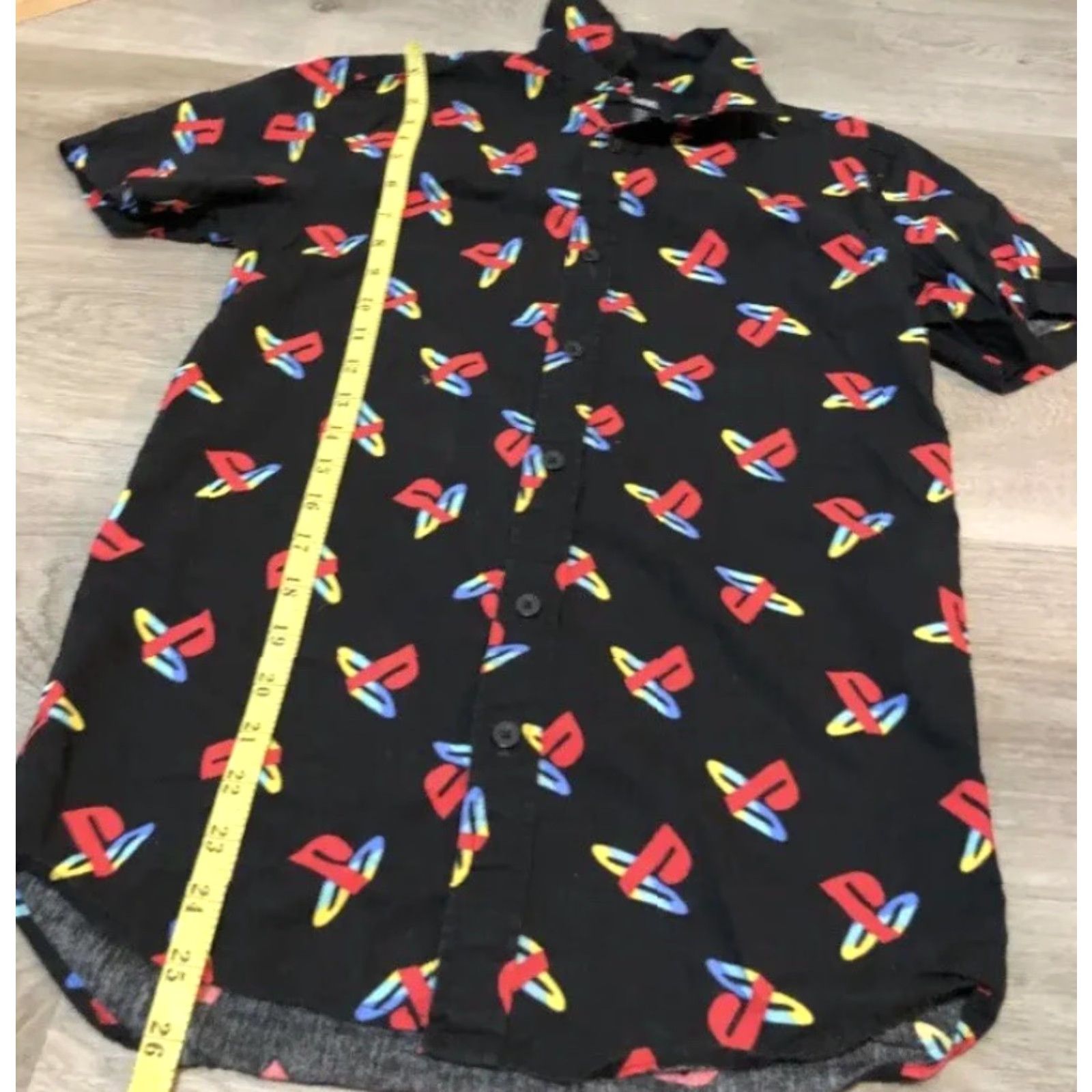 Sony Sony PlayStation Logo Button-Up Shirt Men’s Short Sleeve Color Black Floral 90s Halloween Hawaiian Skull NAA Knit? Wait. Size 36R - 6 Thumbnail