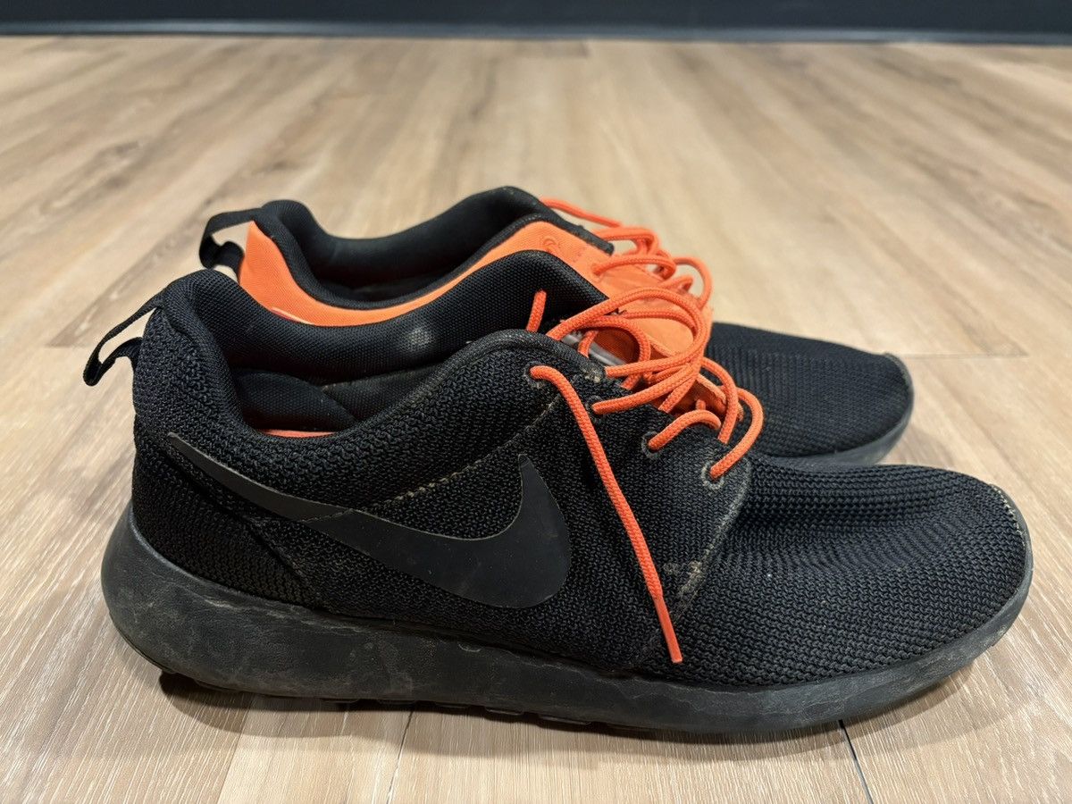 Nike Nike Roshe Run Black Orange Men’s Size 10.5 Sneakers Size US 10.5 / EU 43-44 - 4 Thumbnail