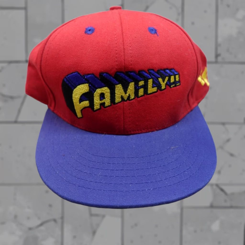 Vintage VINTAGE American Vintage Hat Red Corduroy Snapback Adjustable Men Universally Made in USA Fantastic Four Size ONE SIZE - 1 Thumbnail