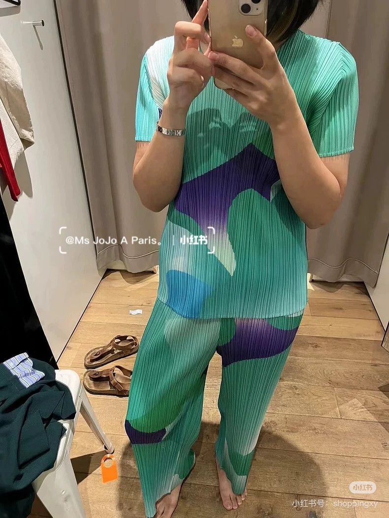 Issey Miyake Issey Miyake size:3 Green pleated short-sleeved shirt Size XS / US 0-2 / IT 36-38 - 7 Thumbnail