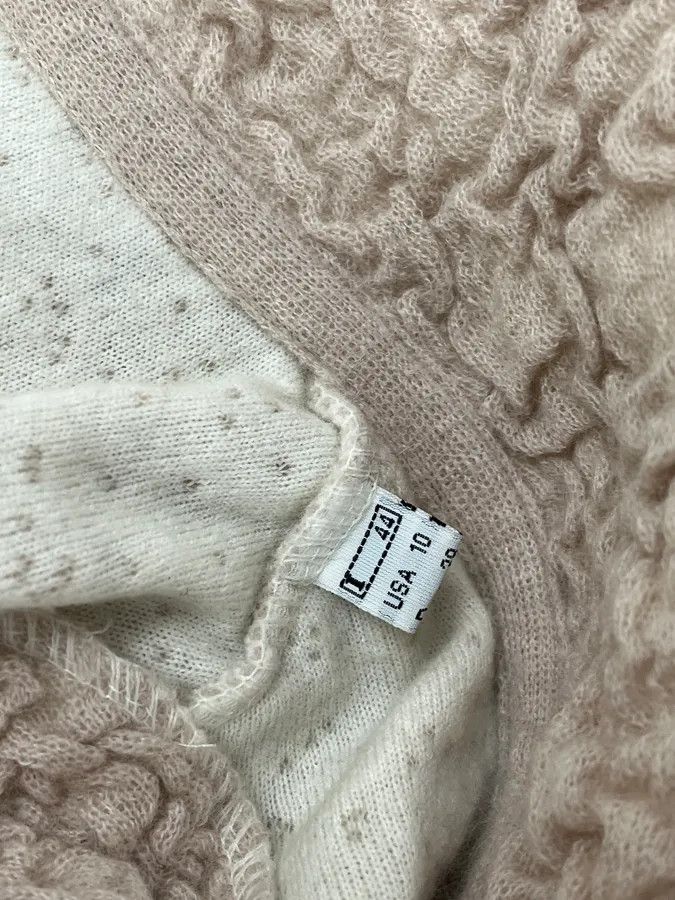 Roberto Cavalli 2000s Roberto Cavalli Wrinkled Texture Beige Long Cardigan Wrist Fur Jacket Size S / US 4 / IT 40 - 14 Thumbnail