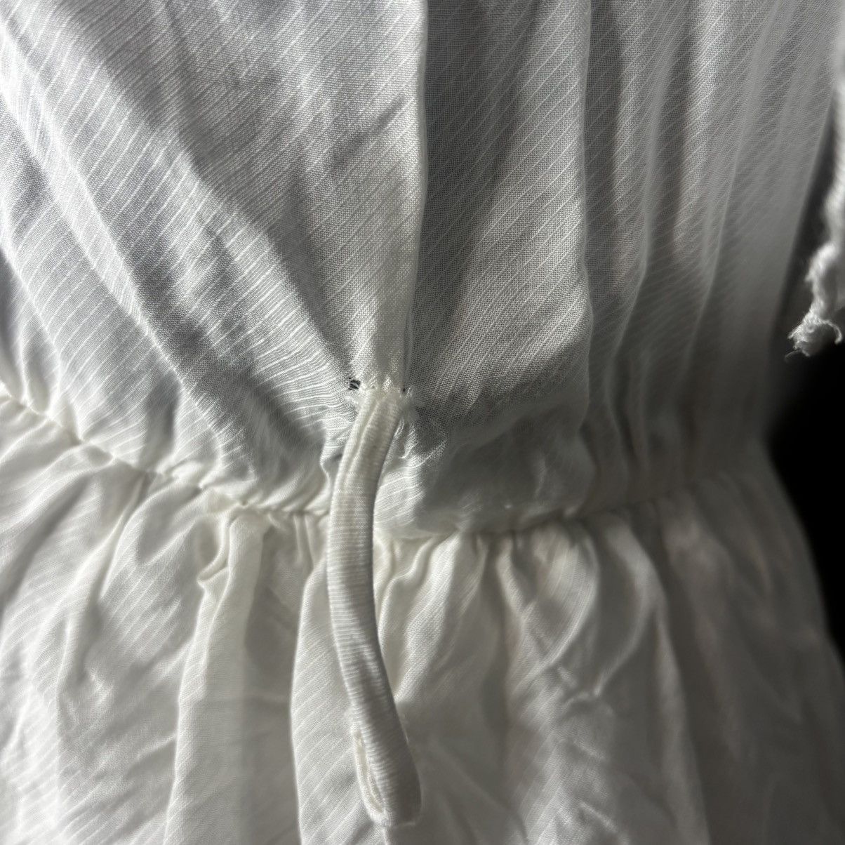 Vintage Lovely Day Women’s Size S White Ruffled Flutter Sleeveless Size S / US 4 / IT 40 - 2 Thumbnail
