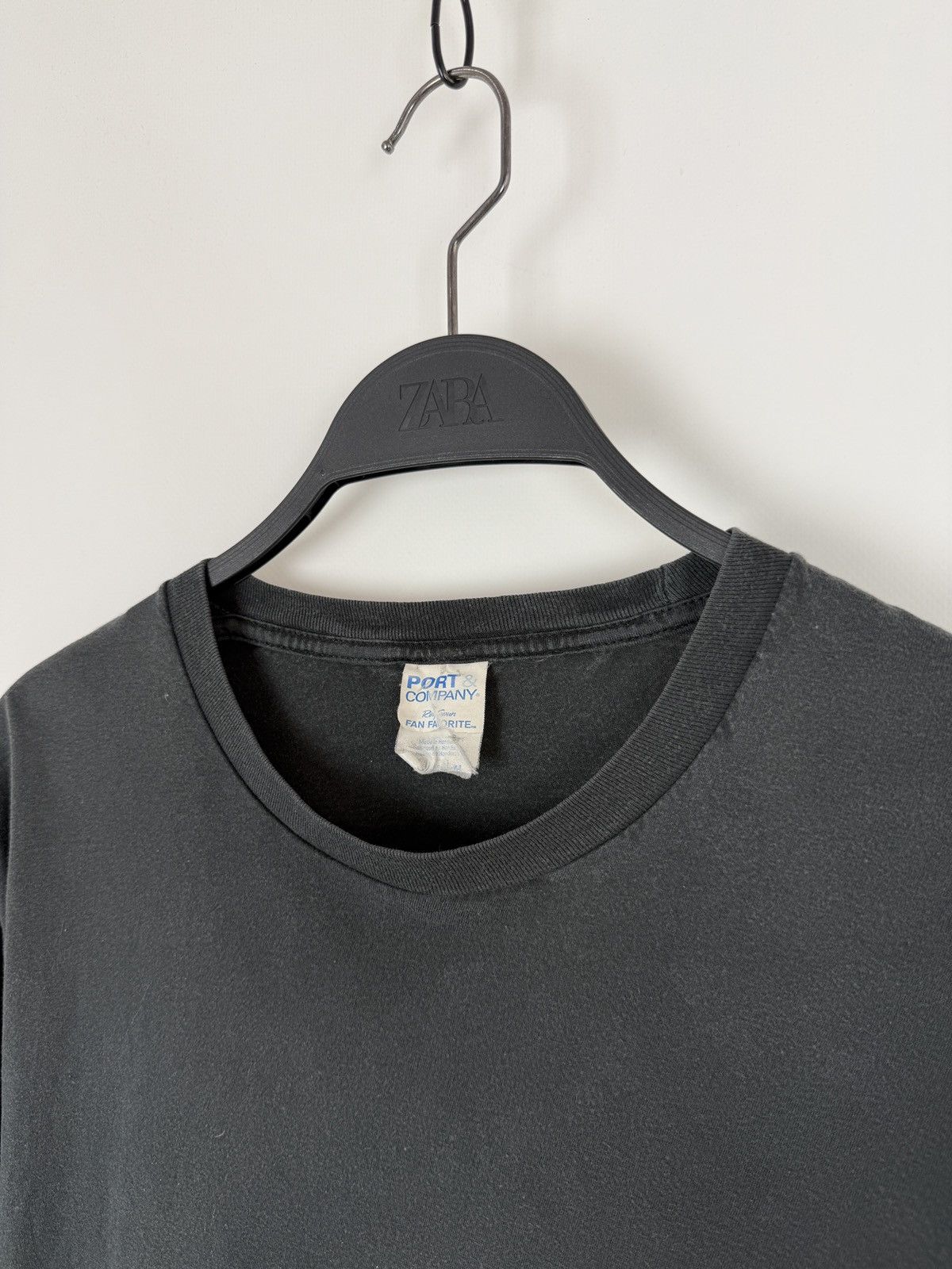 Other Port&Company Sun Faded Black Worn Blank Tee M Size US M / EU 48-50 / 2 - 2 Thumbnail