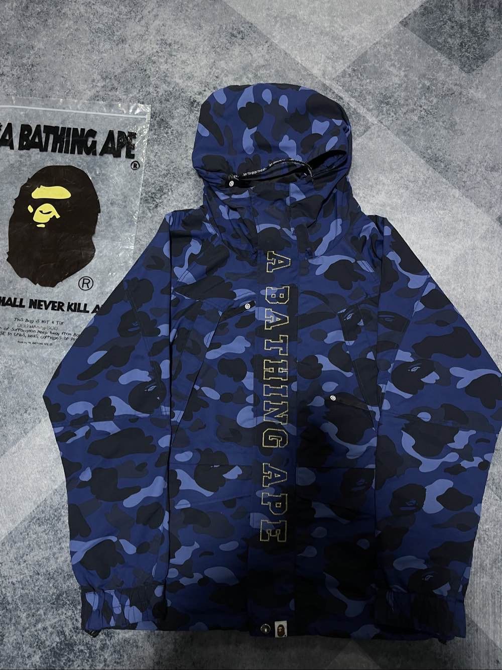 Bape A BATHING APE Blue Camo Zip Up Jacket Size L Size US L / EU 52-54 / 3 - 1 Thumbnail
