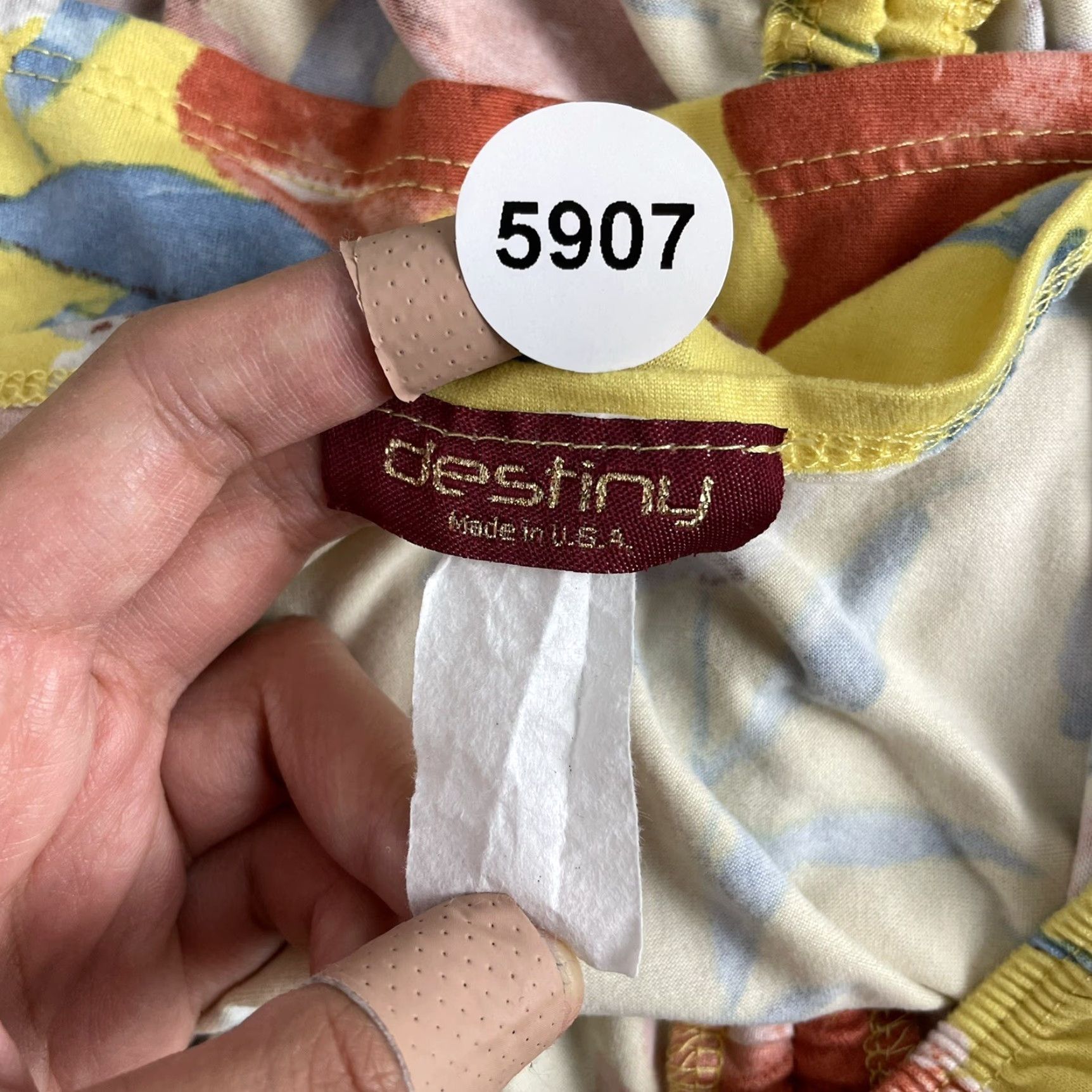 destin VINTAGE 90s Y2K Destiny Crop Top Shirt XS Women Yellow Floral Tropical Hawaiian Cap Sleeve Size XS / US 0-2 / IT 36-38 - 7 Thumbnail