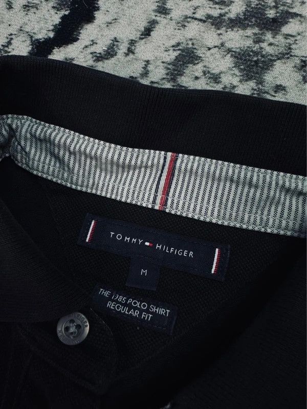 Tommy Hilfiger Tommy Hilfiger black M logo polo shirt Size US M / EU 48-50 / 2 - 5 Thumbnail
