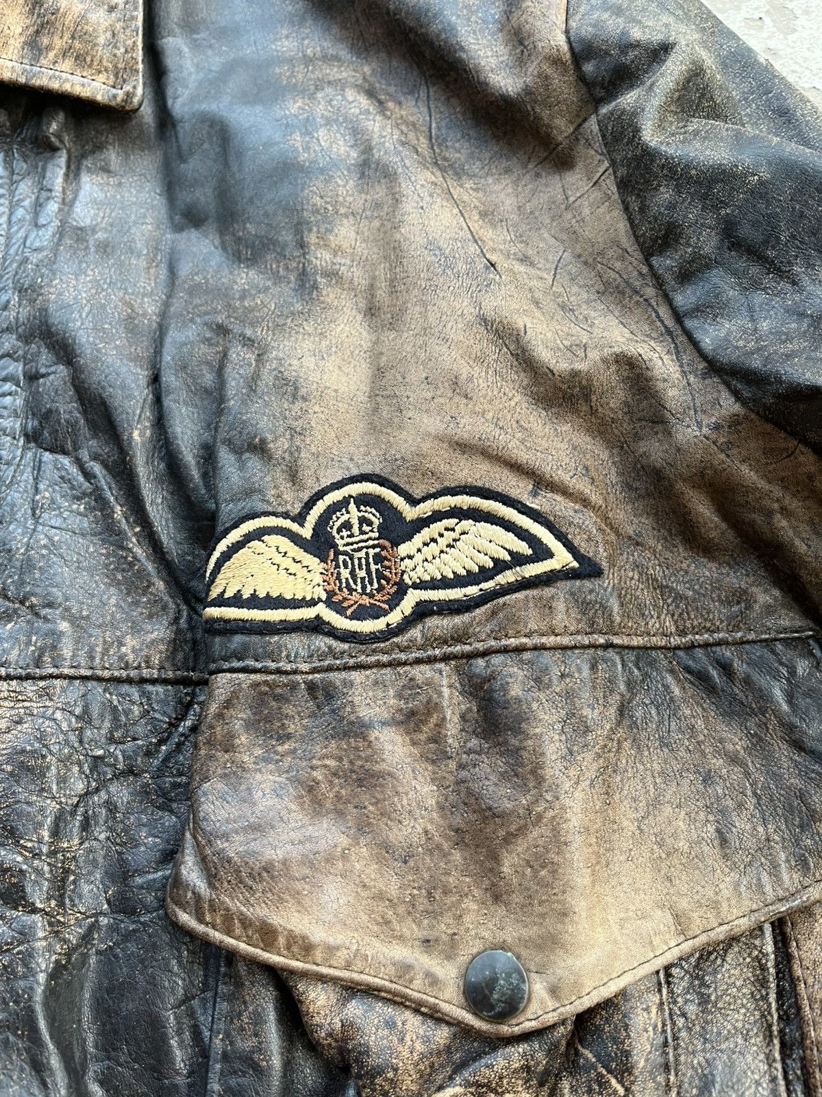 If Six Was Nine × Le Grande Bleu (L.G.B.) Thrashed Sun Faded Distressed Vintage Leather Bomber Jacket Size US M / EU 48-50 / 2 - 14 Thumbnail