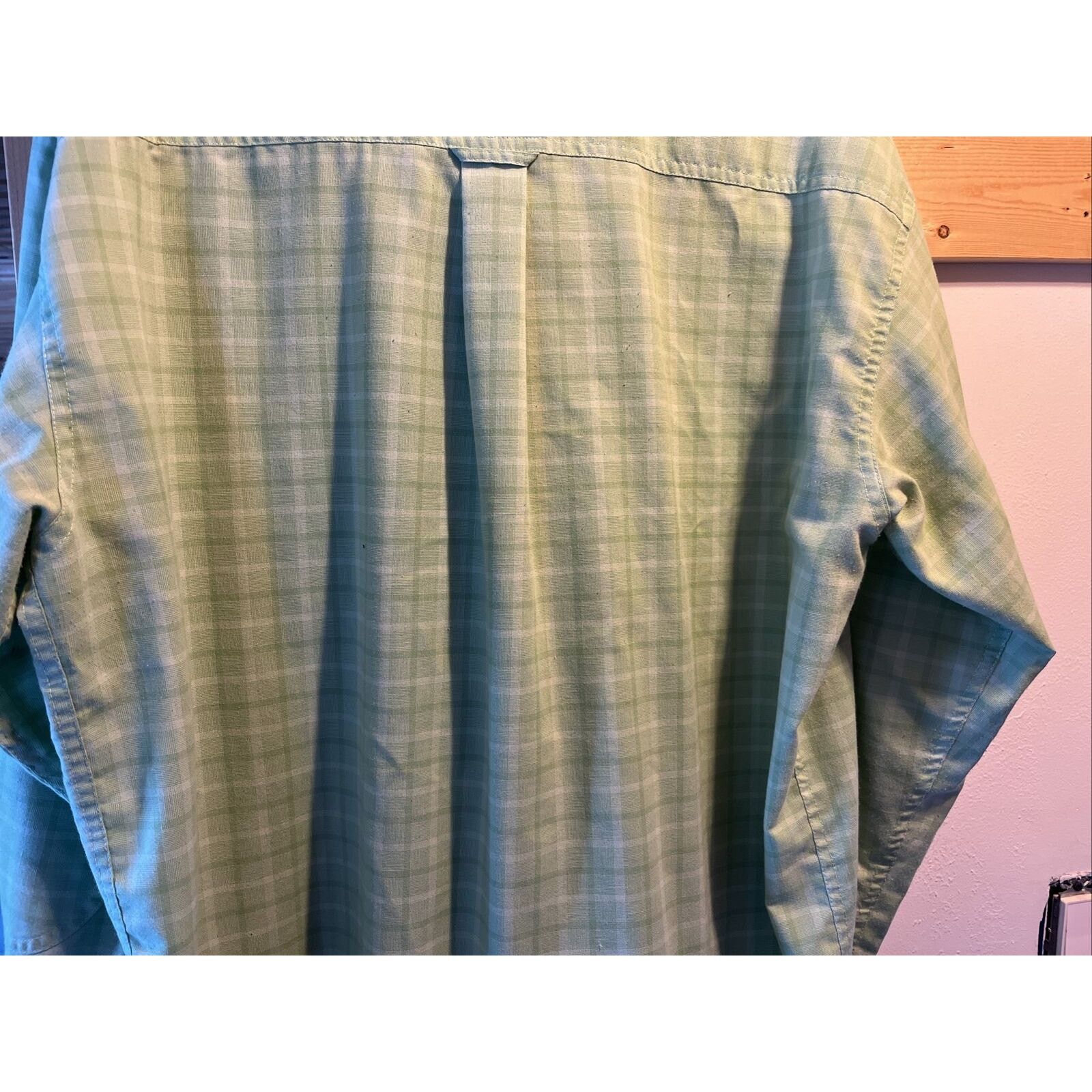 Cabelas Cabela’s Men’s L Green Check LS Button Polyester Blend Shirt Size US L / EU 52-54 / 3 - 13 Thumbnail