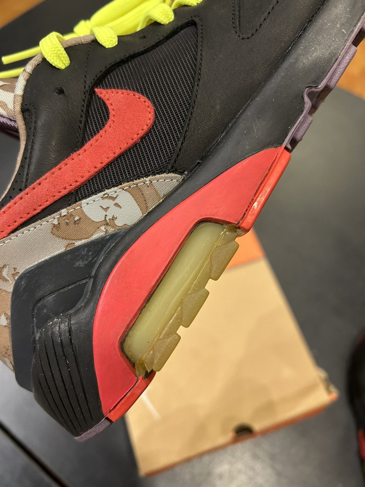 Nike Nike Air Max 180 Opium Size US 9 / EU 42 - 7 Thumbnail
