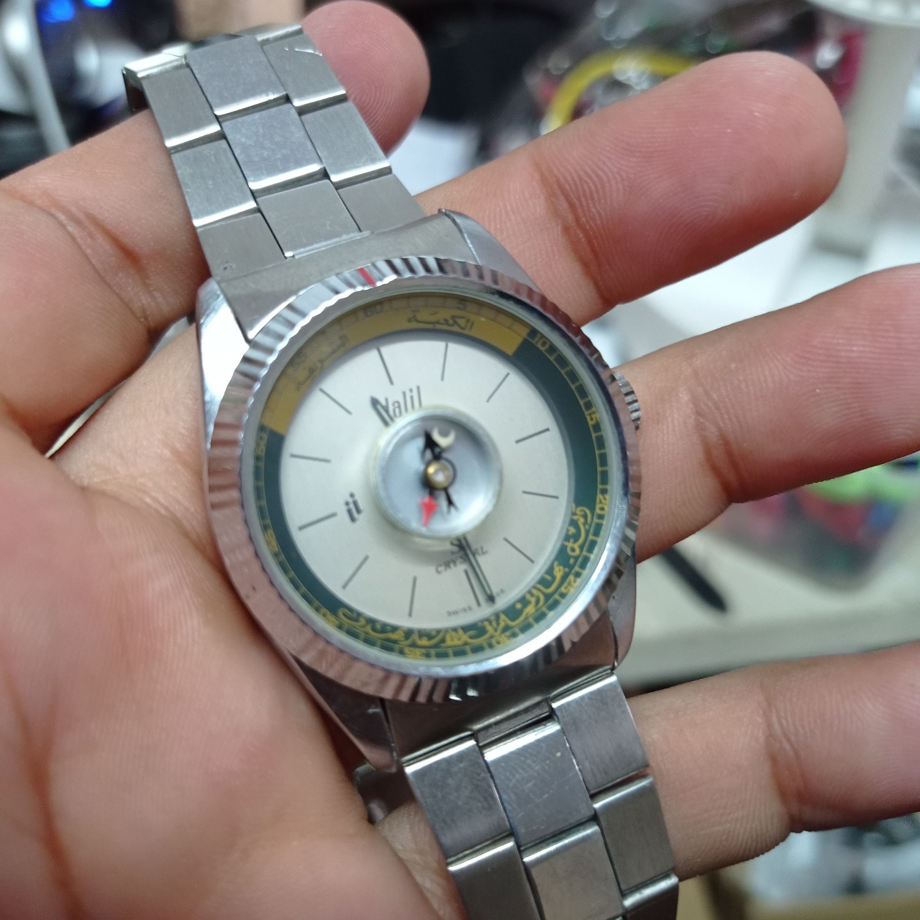 image of Vintage x Watches Retro Watch (Dalil - Swiss Made) 11418-5031 (Automatic) in Silver, Men's