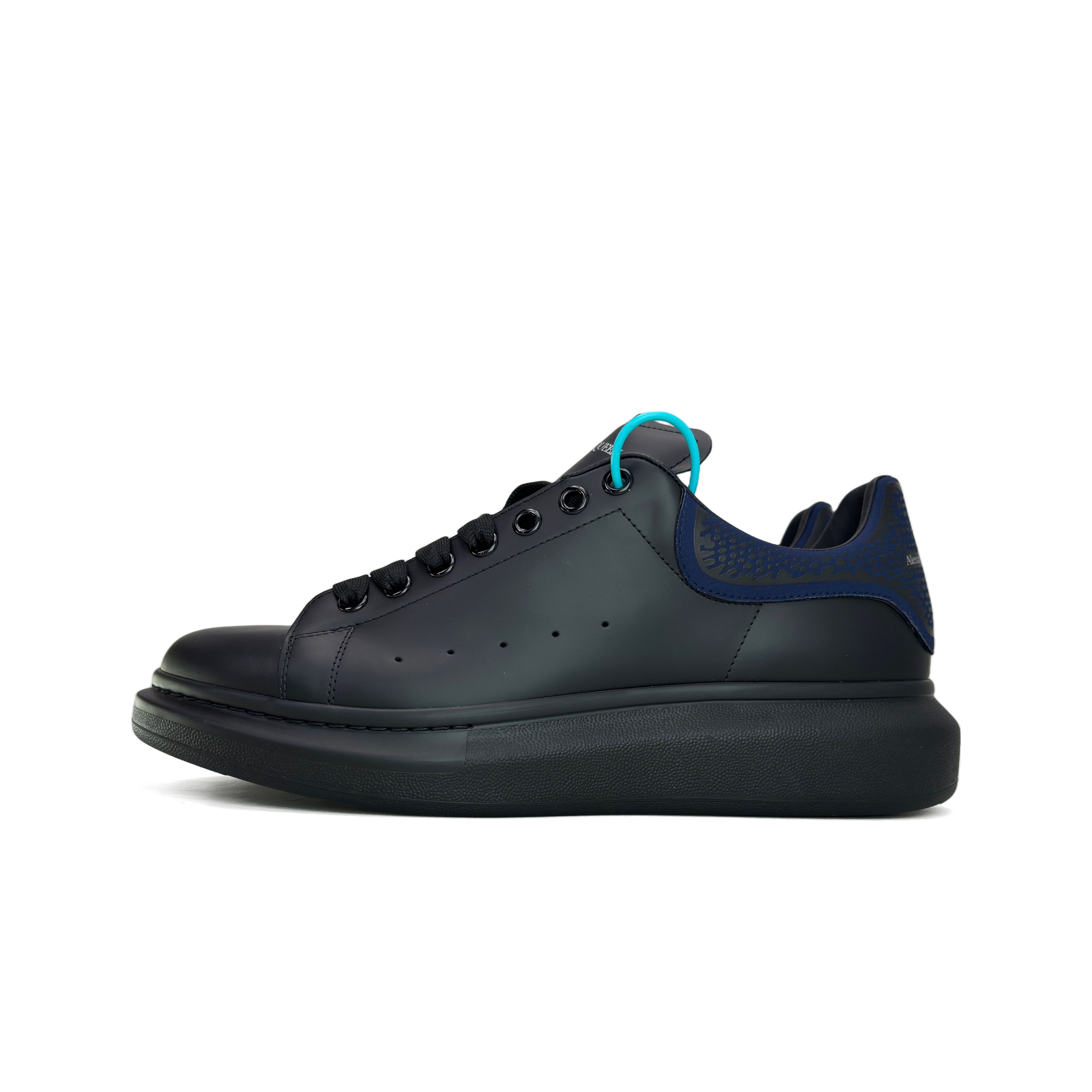 Alexander McQueen Alexander McQueen Oversized Low-Top Sneakers Size 45 Size US 12 / EU 45 - 1 Thumbnail