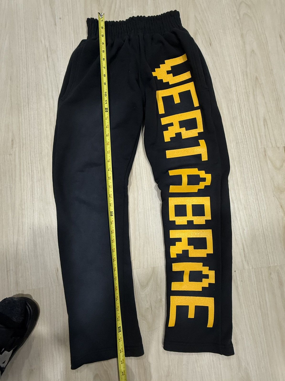Vertabrae Vertabrae Sweatpants - Size M (Black + Yellow) Size US 32 / EU 48 - 8 Thumbnail