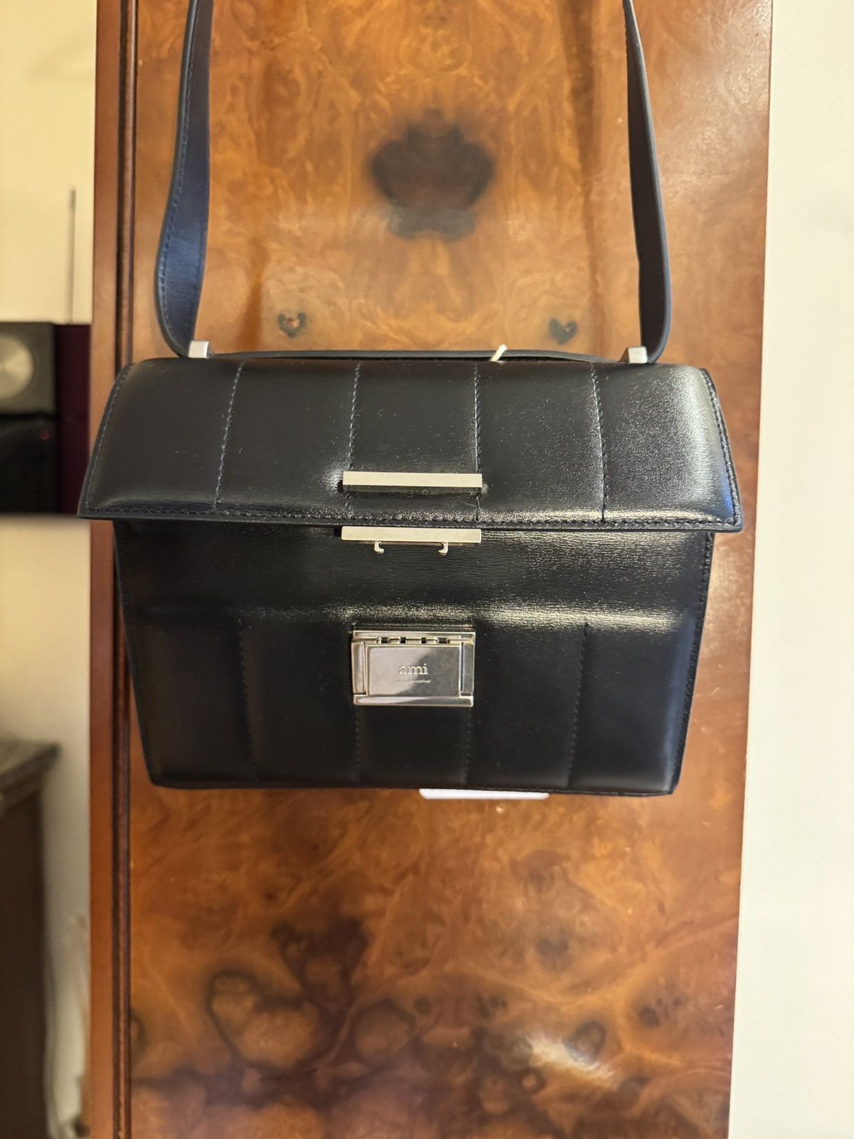 AMI AMI Le Deja Vu Quilted Black Leather Luggage Bag with Tags Size ONE SIZE - 9 Thumbnail