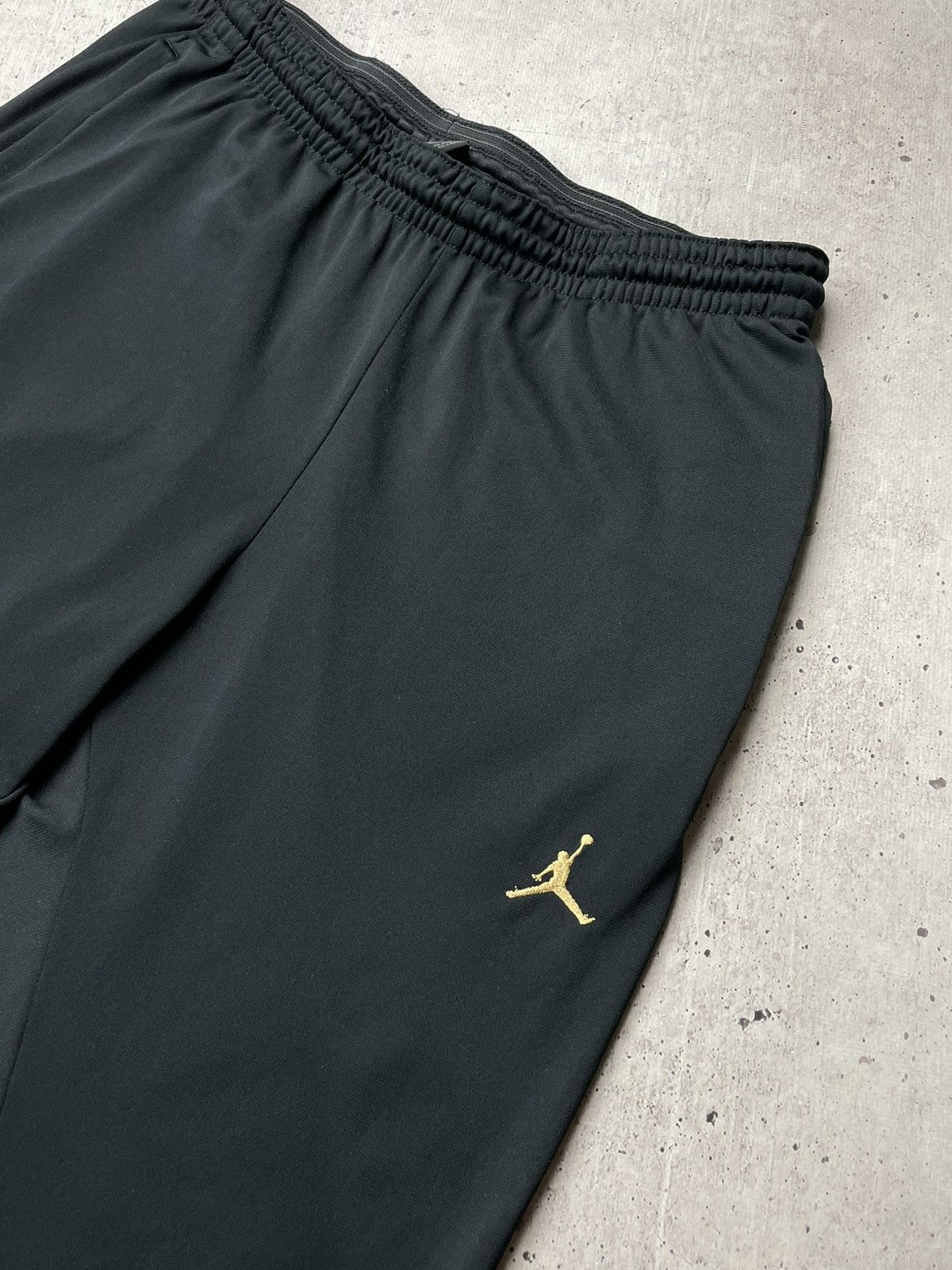 Jordan Brand × Vintage Nike Air Jordan PSG Paris Saint Germain Joggers Pants Size US 32 / EU 48 - 4 Thumbnail