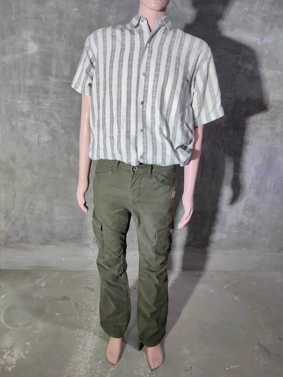 Japanese Brand Drug Store Olive Cargo Flared Pants Size US 33 - 13 Thumbnail