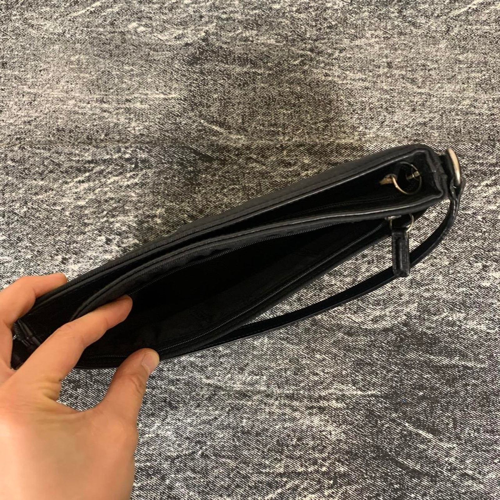 Coach Vintage Coach small shoulder black purse Size ONE SIZE - 6 Thumbnail