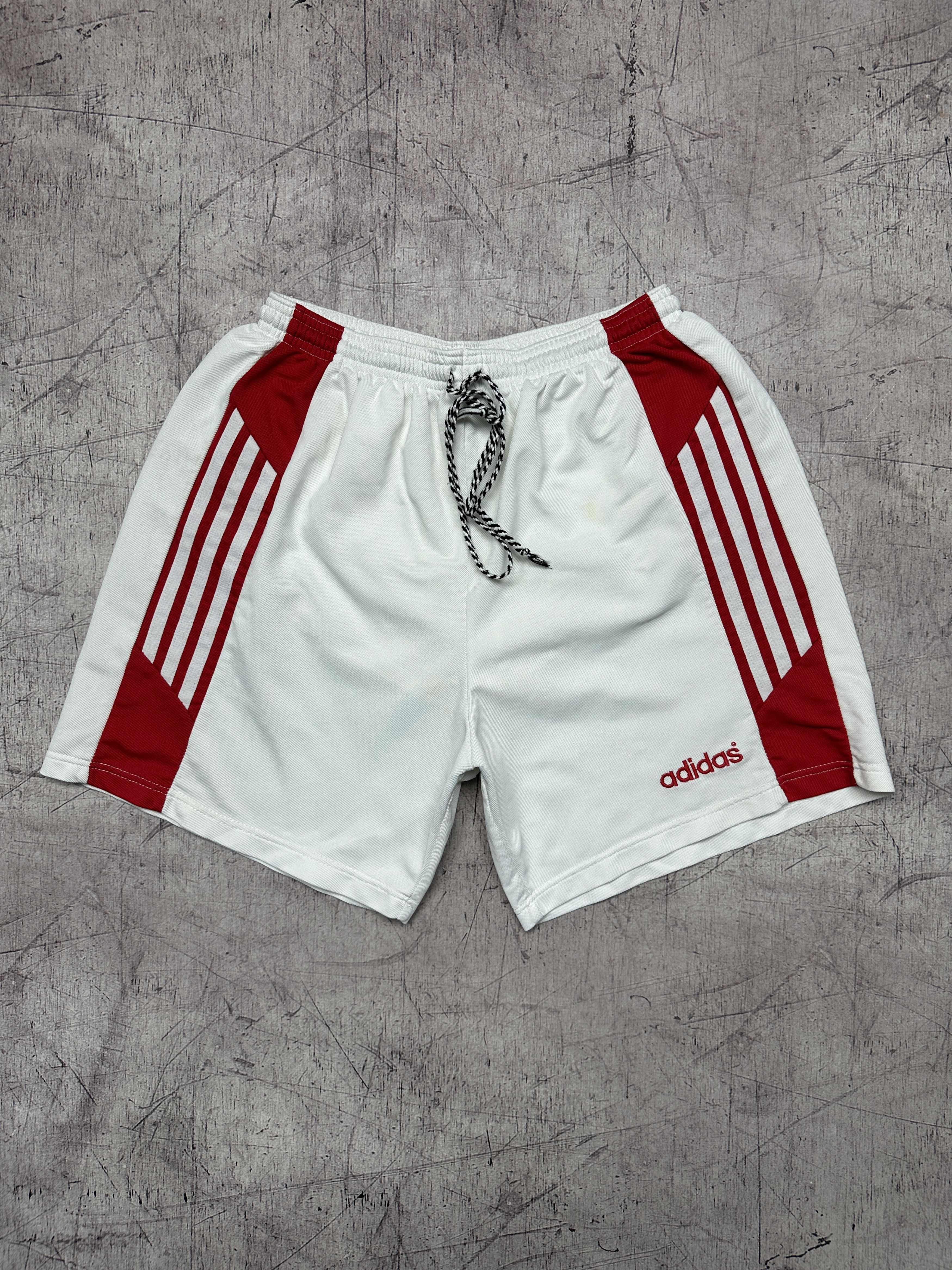 Adidas Adidas 90s Vintage Mens Shorts Size US 36 / EU 52 - 1 Thumbnail