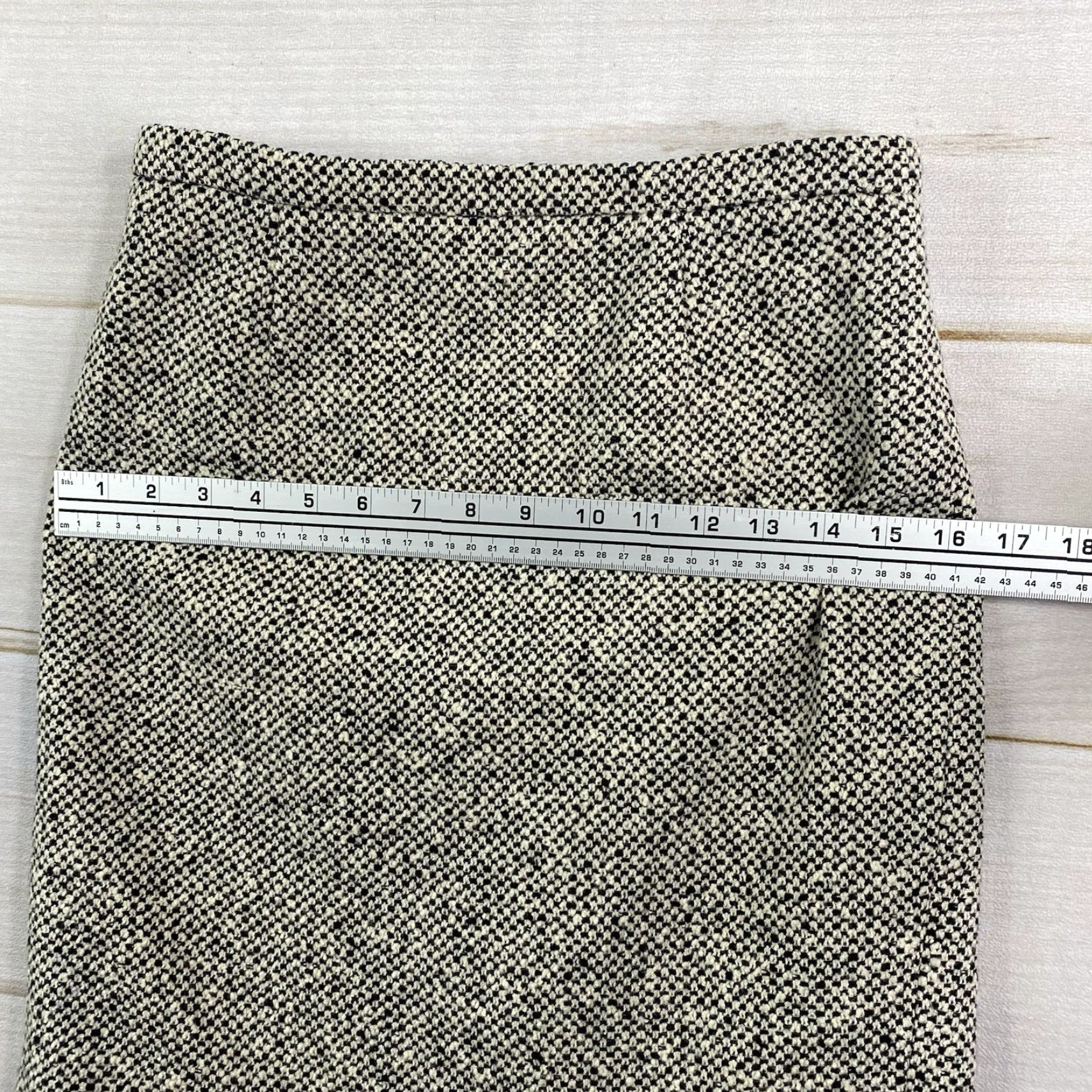 Saks Fifth Avenue Vtg Saks Fifth Avenue Skirt Sz 6 Wool Cashmere Black Cream Tweed Lined Pencil Size 28" / US 6 / IT 42 - 3 Thumbnail