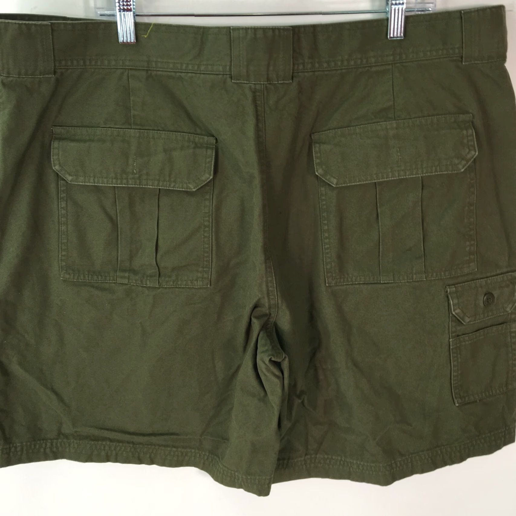 Vintage VINTAGE Cabela's Shorts Cargo Men 42 Green Regular Flat Front High Rise 8 Inseam Adults Mens Size US 44 / EU 60 - 2 Thumbnail
