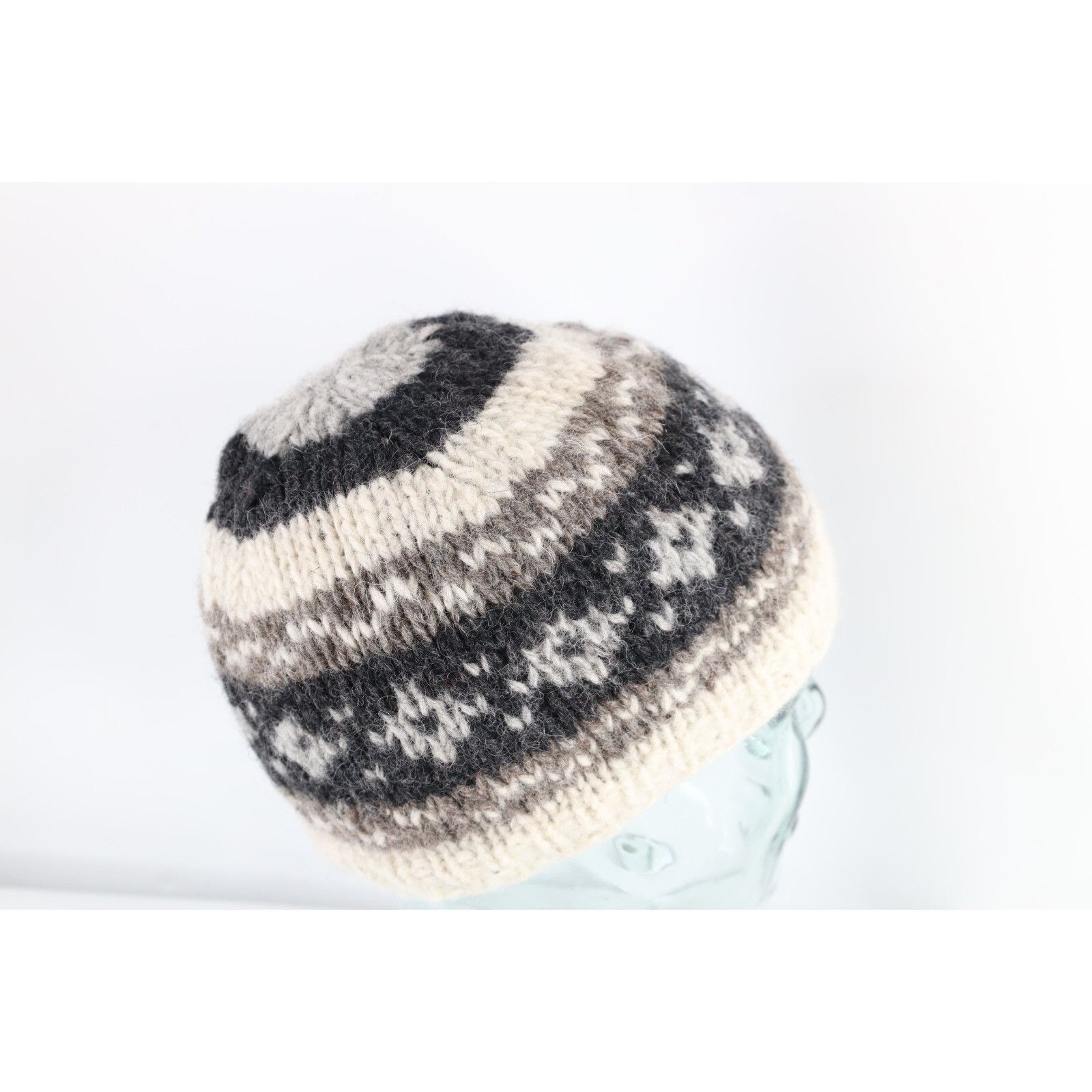 Vintage Vintage 90s Streetwear Fair Isle Wool Knit Winter Beanie Size ONE SIZE - 4 Thumbnail