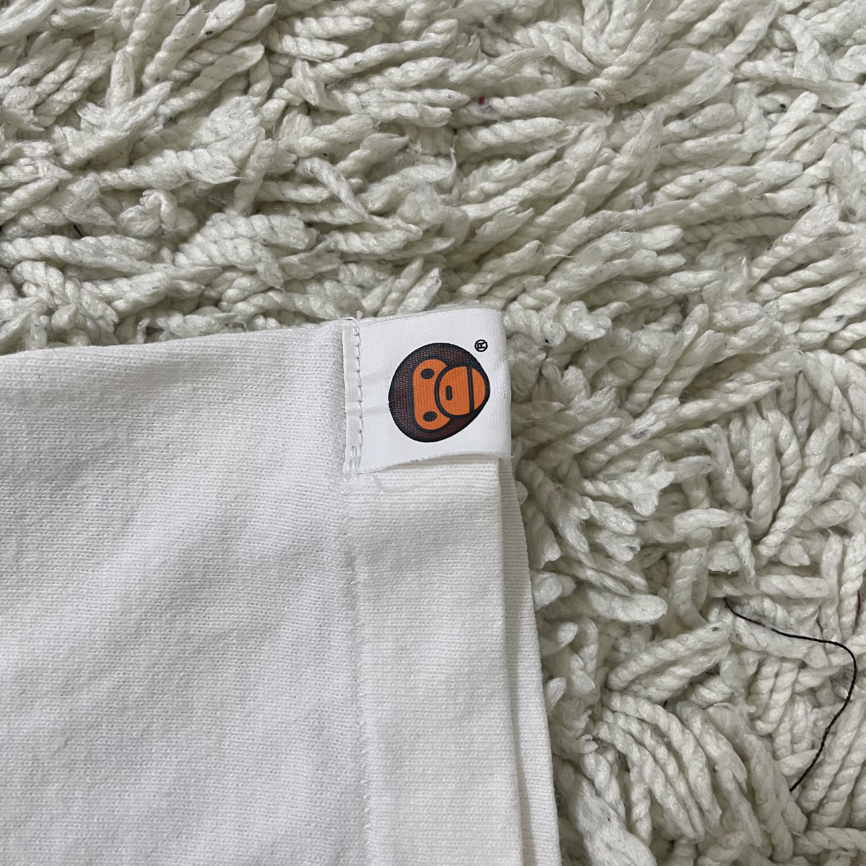 Vintage Baby Milo big face Tee S/S white size L Size US L / EU 52-54 / 3 - 5 Thumbnail