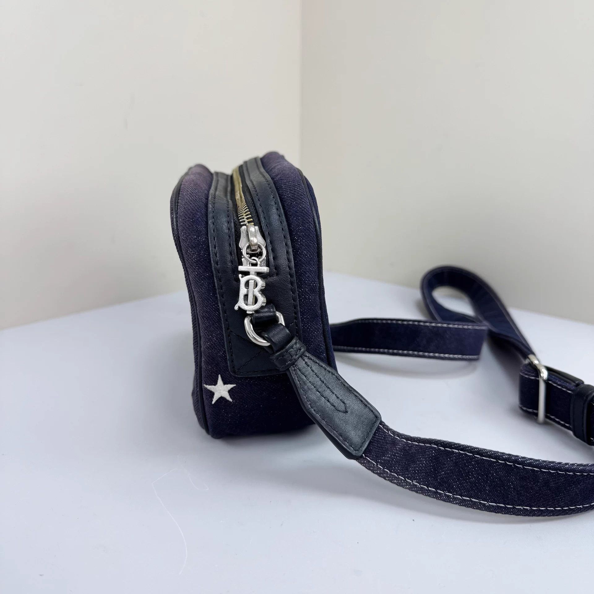 Burberry Burberry Embroidered Star Crossbody Bag 98 New Size ONE SIZE - 2 Thumbnail