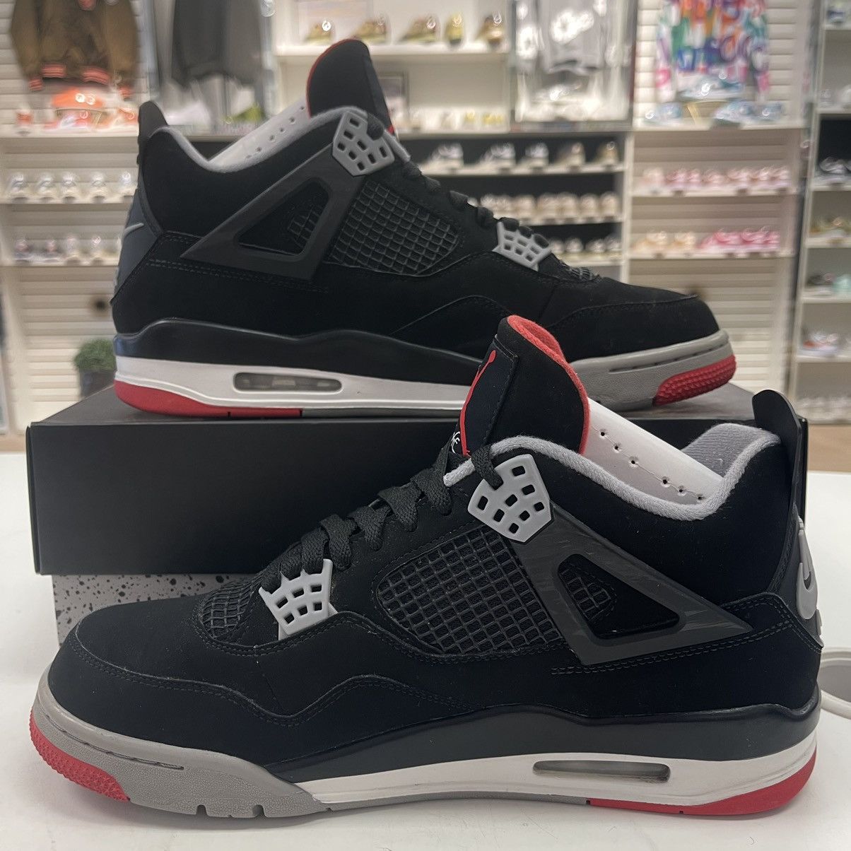 Jordan Brand Air Jordan 4 Retro OG 'Bred' 2019 - LIGHTLY WORN WITH OG BOX Size US 11 / EU 44 - 2 Thumbnail