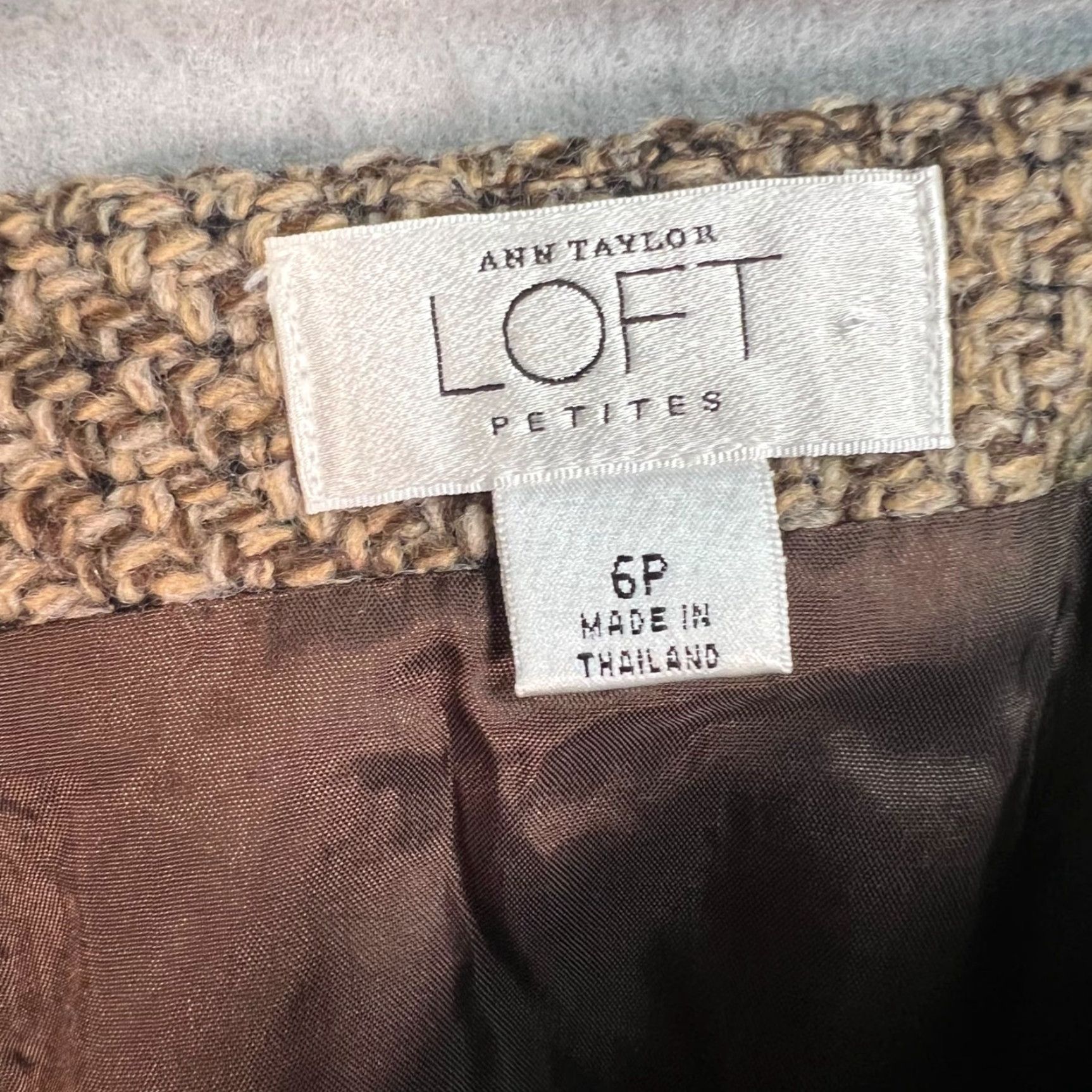 Ann Taylor VINTAGE Ann Taylor LOFT Petite 6P Womens Wool Blend Mini Skirt with Floral Hem Brown Lined Size 28" / US 6 / IT 42 - 3 Thumbnail