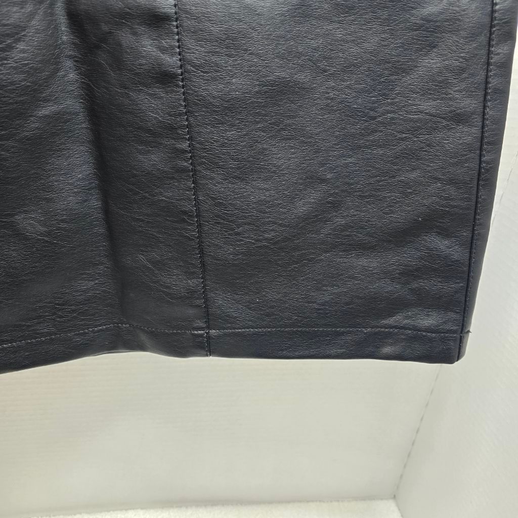 Forever 21 Women's FOREVER 21+ Black Faux Leather Mini Skirt 0X Size 25" / US 0 / IT 36 - 2 Thumbnail