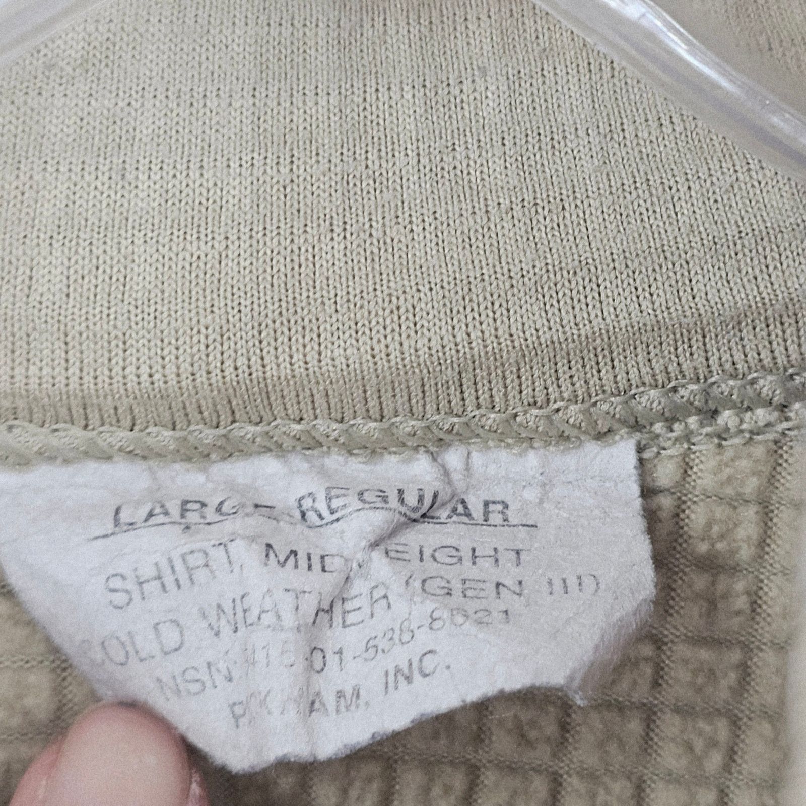 Other GEN III Mid-Weight Shirt - ECWCS Level 2 L Reg 3791 Size US L / EU 52-54 / 3 - 4 Thumbnail